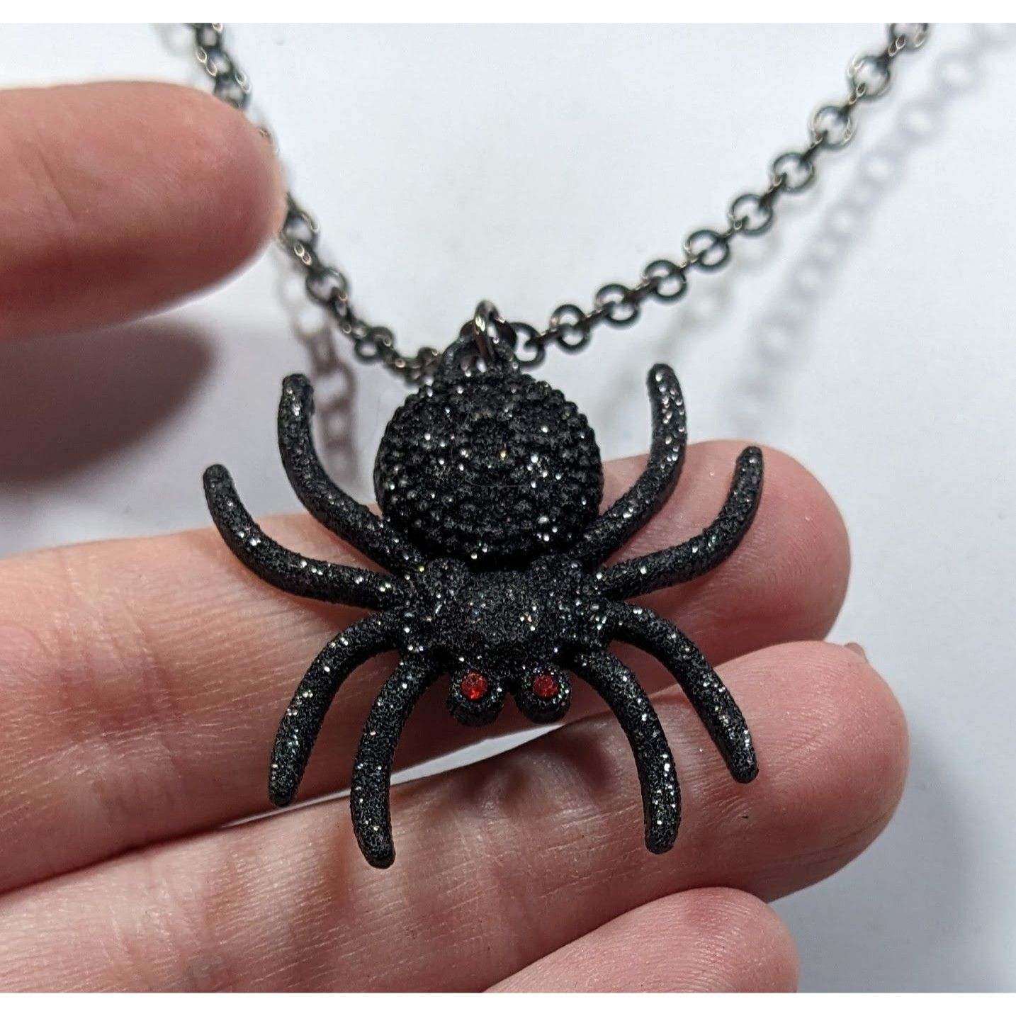 Other Gothic Halloween Black Glitter Spider Necklace Size ONE SIZE - 3 Thumbnail