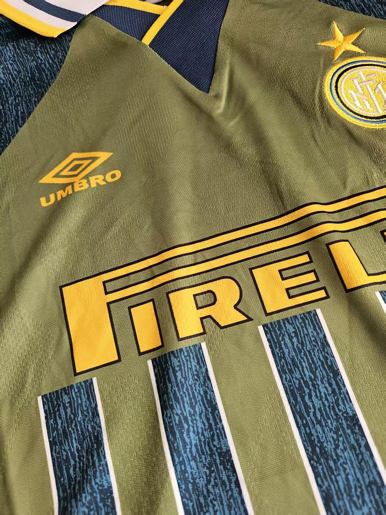 Other 1995-96 Inter Milan Soccer Jersey Away Size US M / EU 48-50 / 2 - 3 Thumbnail