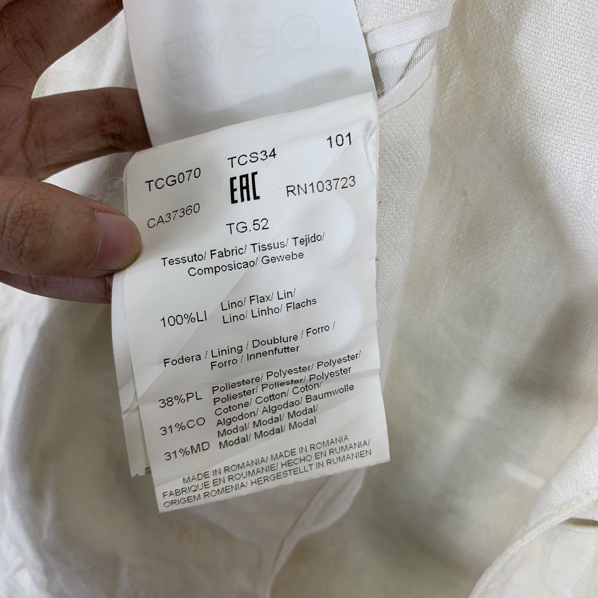 Armani × Armani Collezioni × Designer Vintage Armani Collezioni White Coat Size US L / EU 52-54 / 3 - 12 Thumbnail