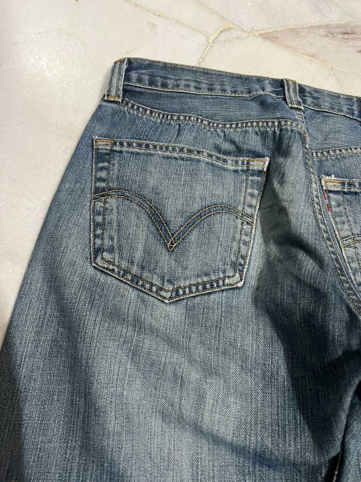 Levi's × Levi's Vintage Clothing VINTAGE LEVIS 501 DISTRESSED JEAN Size US 31 - 16 Thumbnail