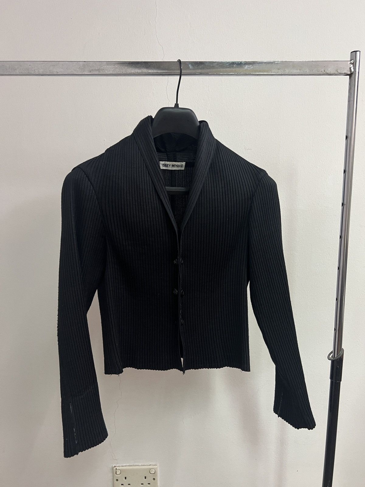 Issey Miyake AW07 Issey Miyake Pleat Pleated Cropped Jacket Size US S / EU 44-46 / 1 - 1 Thumbnail