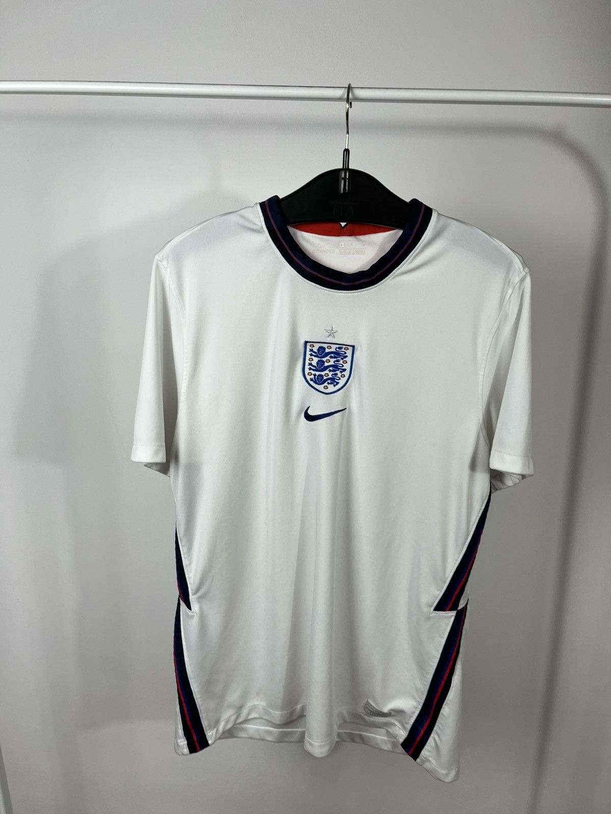 Nike Nike England Dri Fit Home Soccer Jersey White Shirt Size L Size US L / EU 52-54 / 3 - 2 Thumbnail