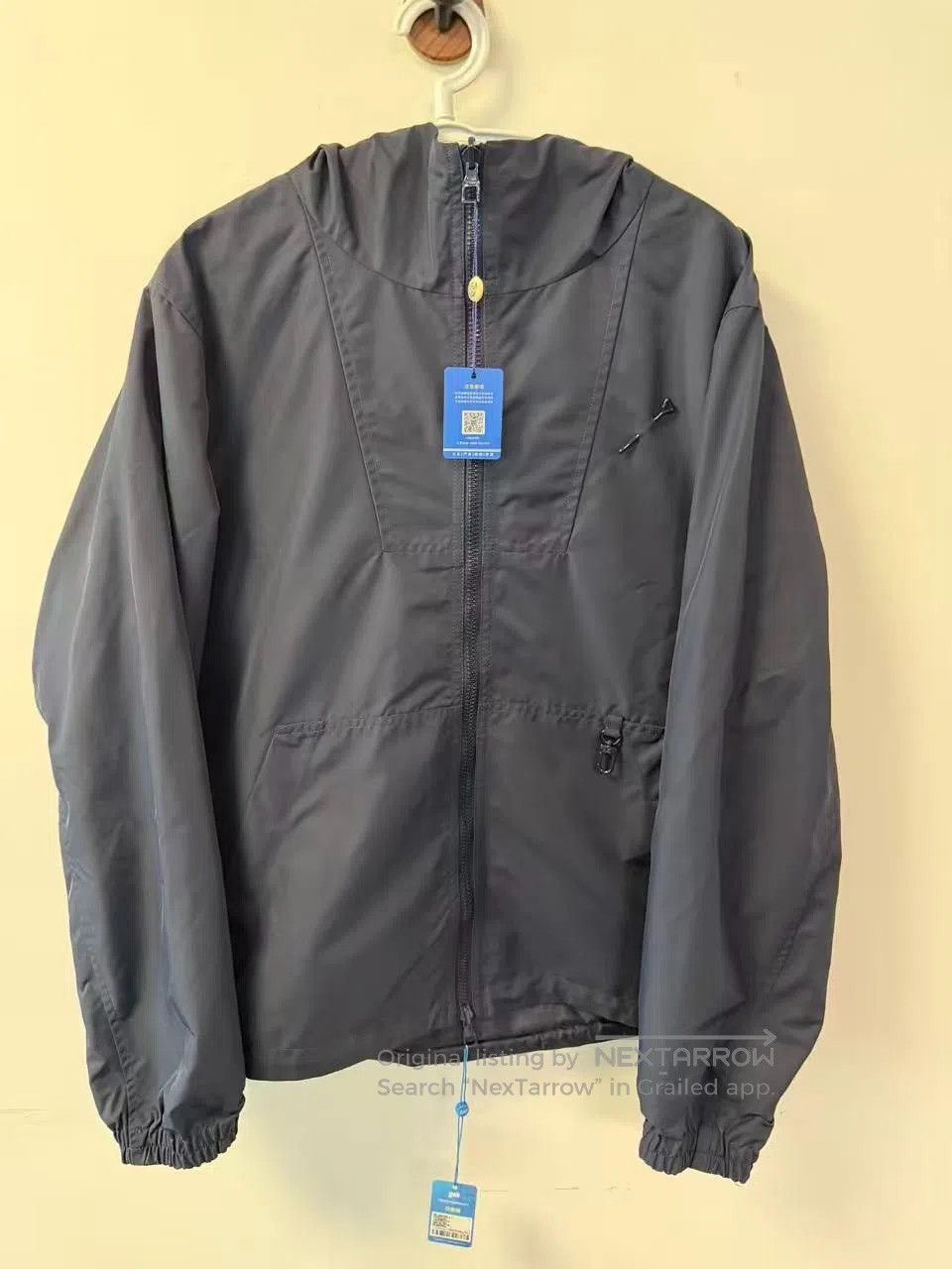Louis Vuitton Louis Vuitton Logo Print Hooded Jacket. Size US M / EU 48-50 / 2 - 3 Thumbnail