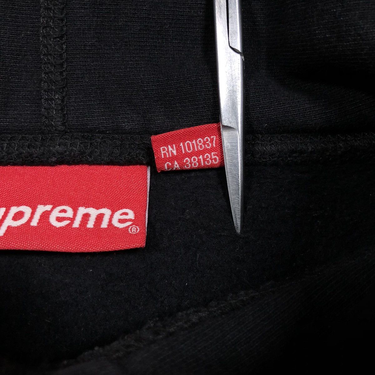 Supreme FW17 Supreme Neon Box Logo Size US L / EU 52-54 / 3 - 9 Thumbnail