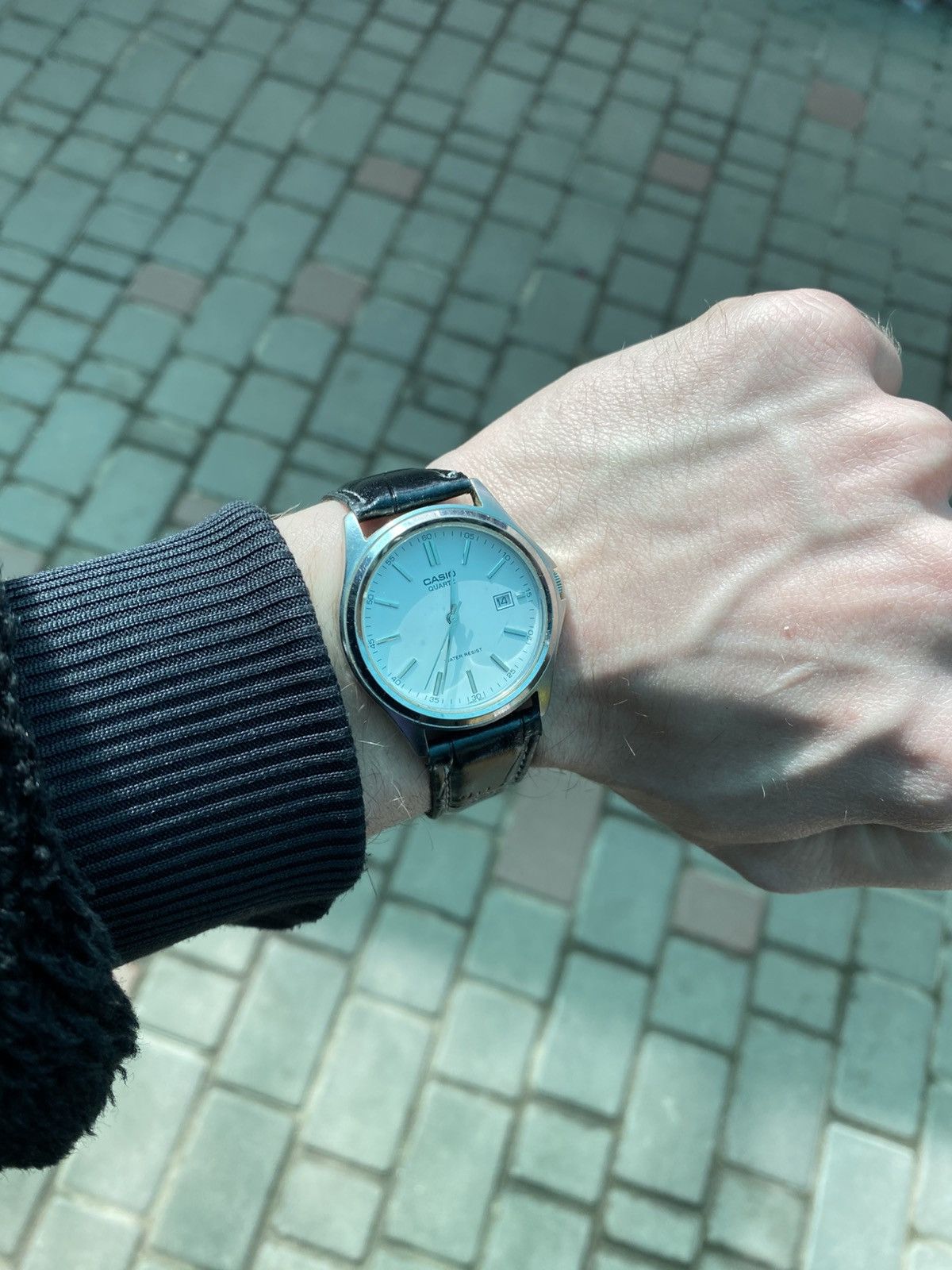 Casio Vintage Casio MTP-1183 Minimalist Date Watch Size ONE SIZE - 1 Thumbnail