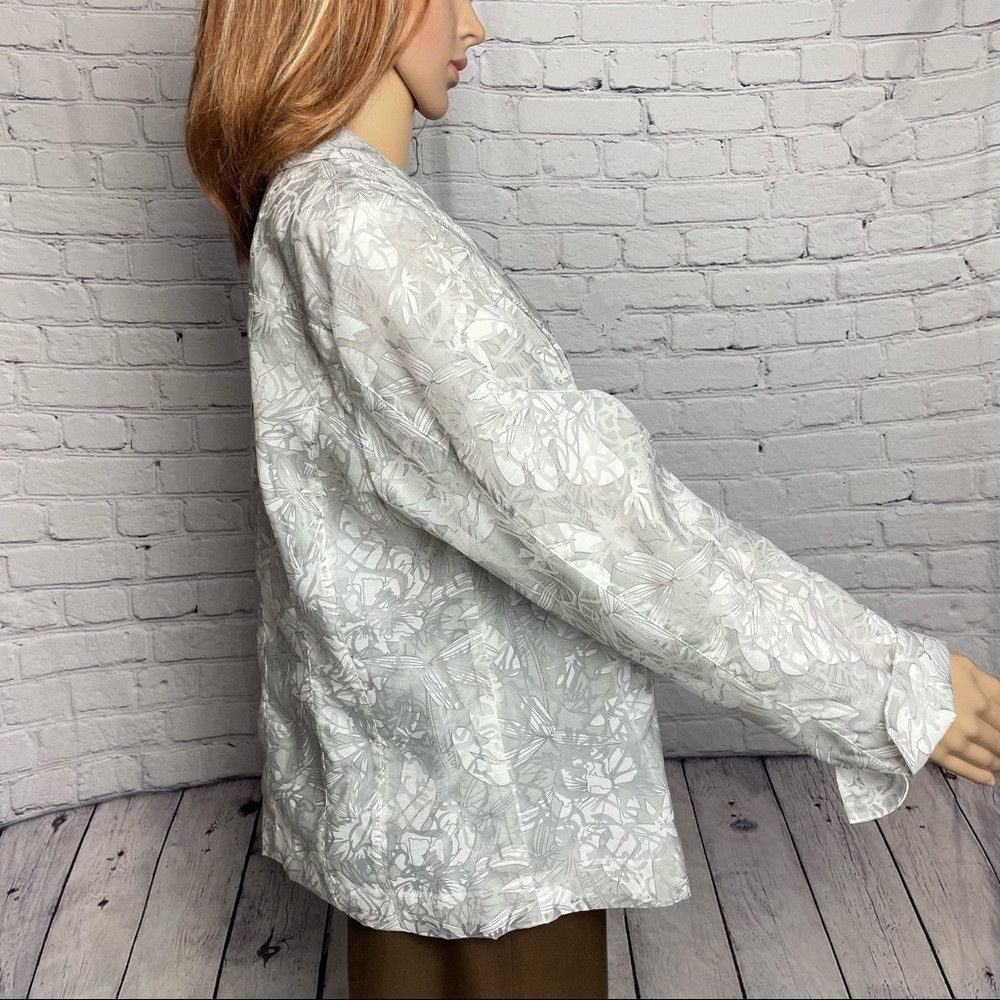 Chicos NWT New $99 Chico's Simple Sheer Saeran Grey Jacket Size 2 Size L / US 10 / IT 46 - 3 Thumbnail