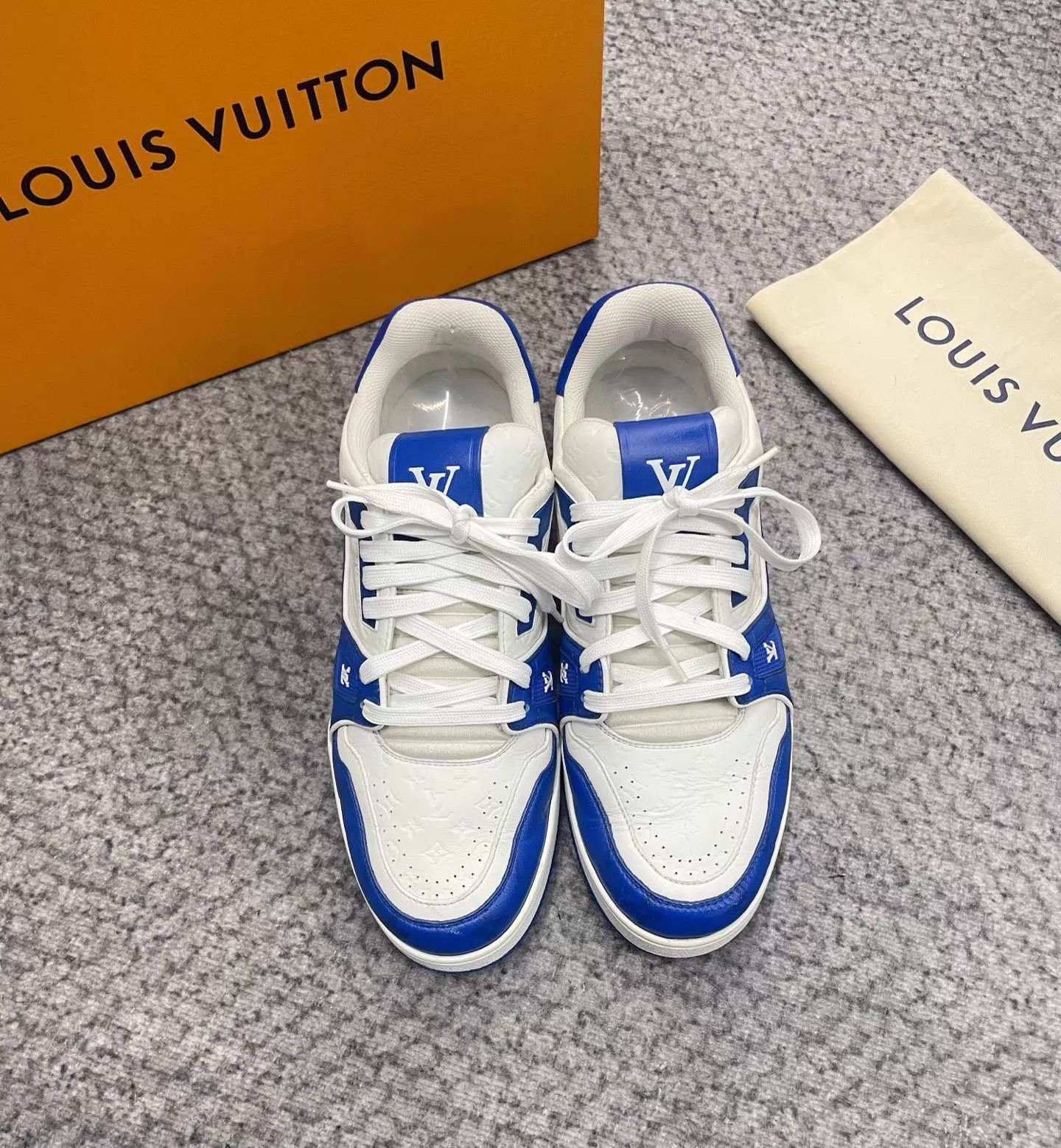 Louis Vuitton LV Trainer Size 7 Klein Blue/White Size US 7 / IT 37 - 1 Thumbnail