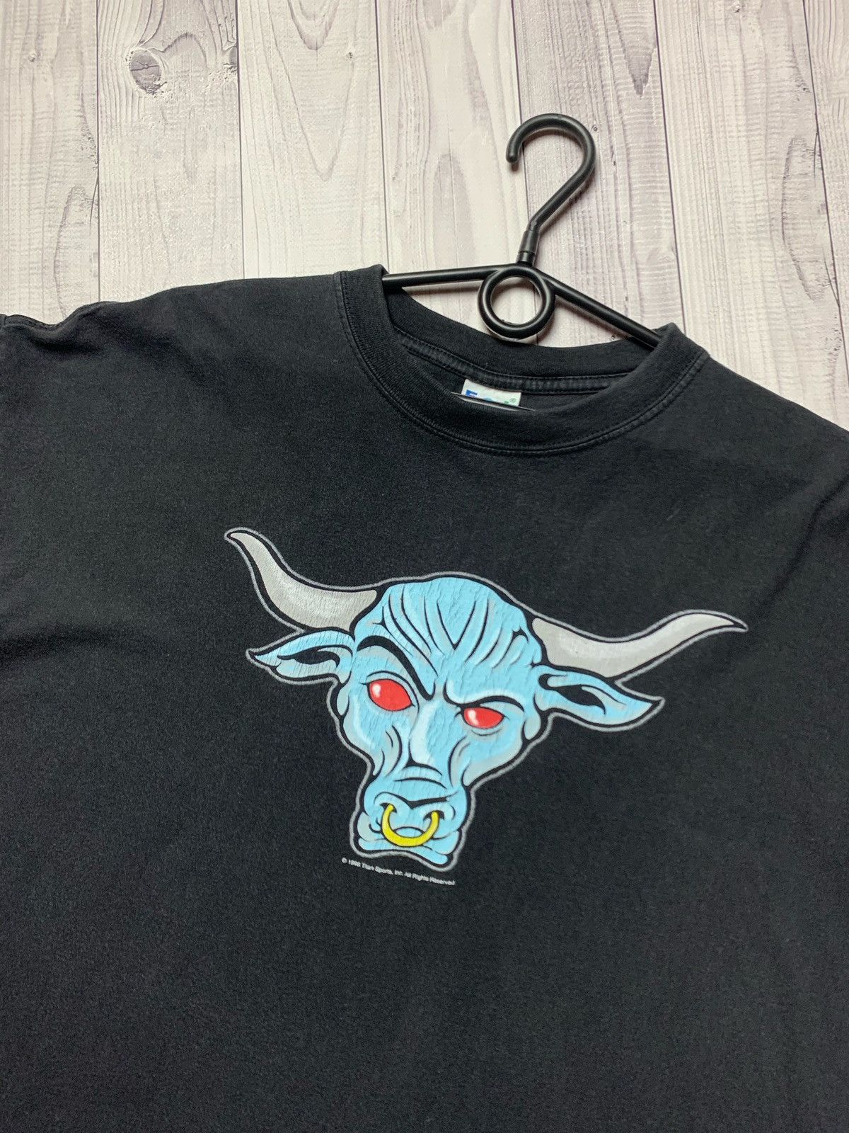 Vintage WWF bull vintage tee Layin the rock wrestling T-shirt sz XL Size US XL / EU 56 / 4 - 3 Thumbnail