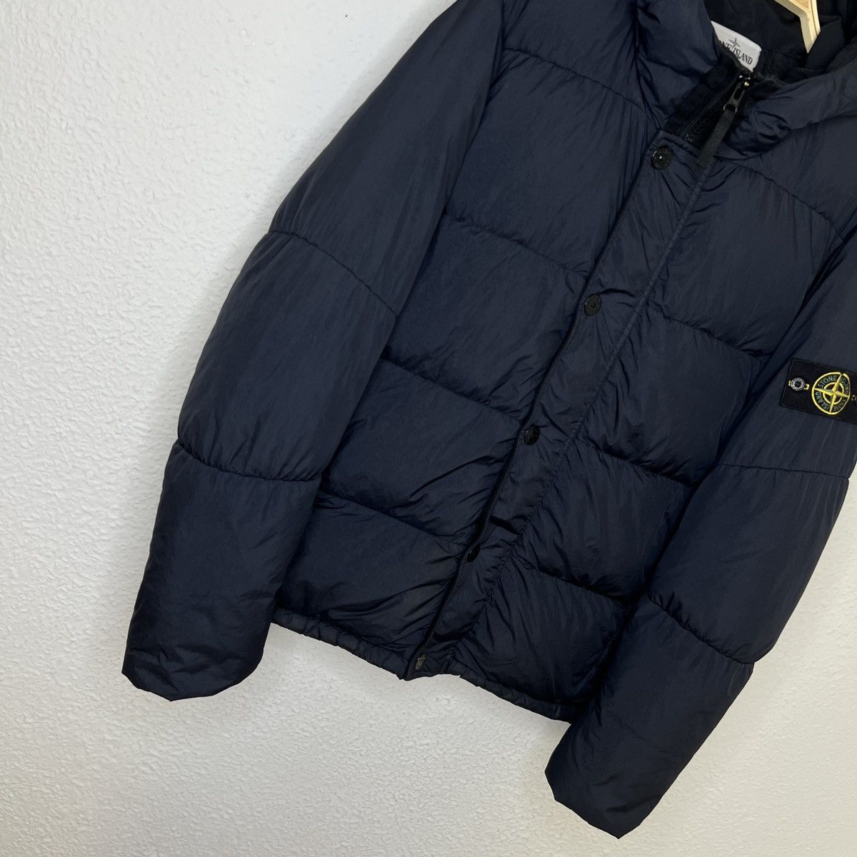 Stone Island Stone Island Puffer Goose Down Jacket Nylon Navy Badge Logo Size US L / EU 52-54 / 3 - 2 Thumbnail