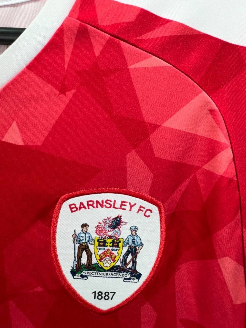Puma BARNSLEY ENGLAND 2019/2020 THIRD FOOTBALL SHIRT JERSEY PUMA Size US L / EU 52-54 / 3 - 3 Thumbnail