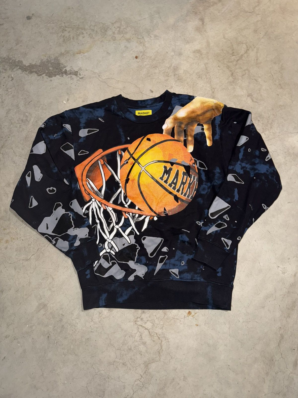Market NWOT Market Shattered Backboard Crewneck Sweatshirt AOP Size US M / EU 48-50 / 2 - 1 Thumbnail