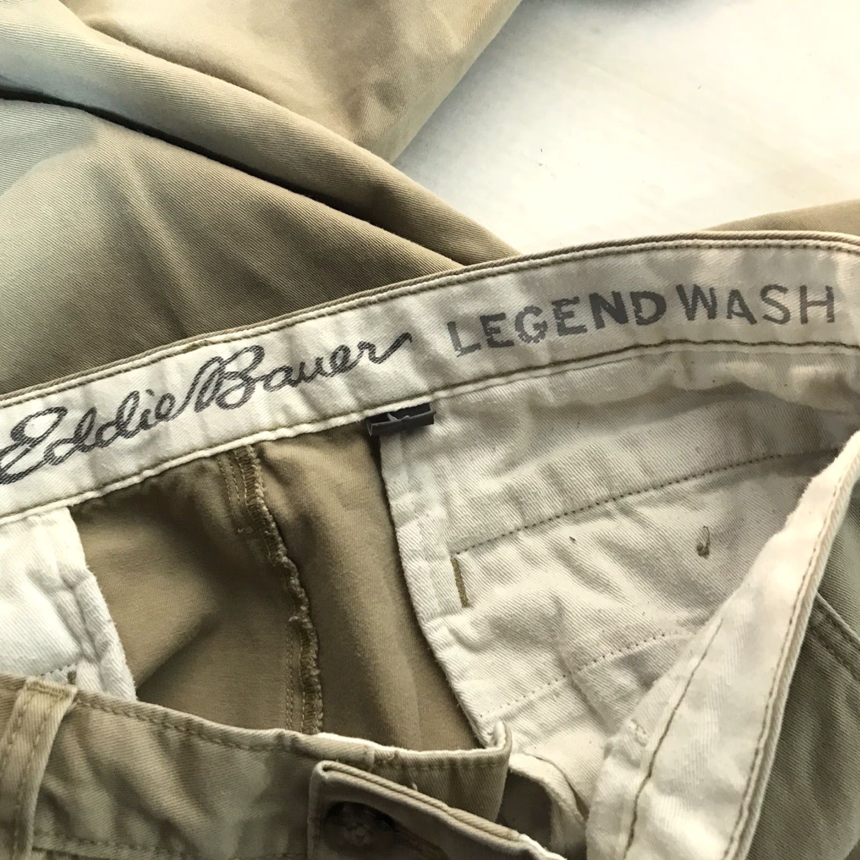 Eddie Bauer Eddie Bauer Classic Fit Khaki Pants Mens 35x29 Beige Casual Workwear Size US 35 - 4 Thumbnail