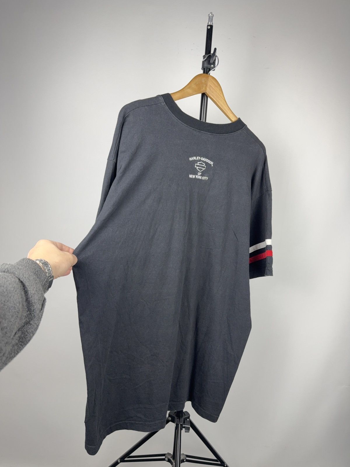 Vintage 00s Angry Birds Game “Smashed” Pigs Graphic Tee Black L Size US L / EU 52-54 / 3 - 14 Thumbnail