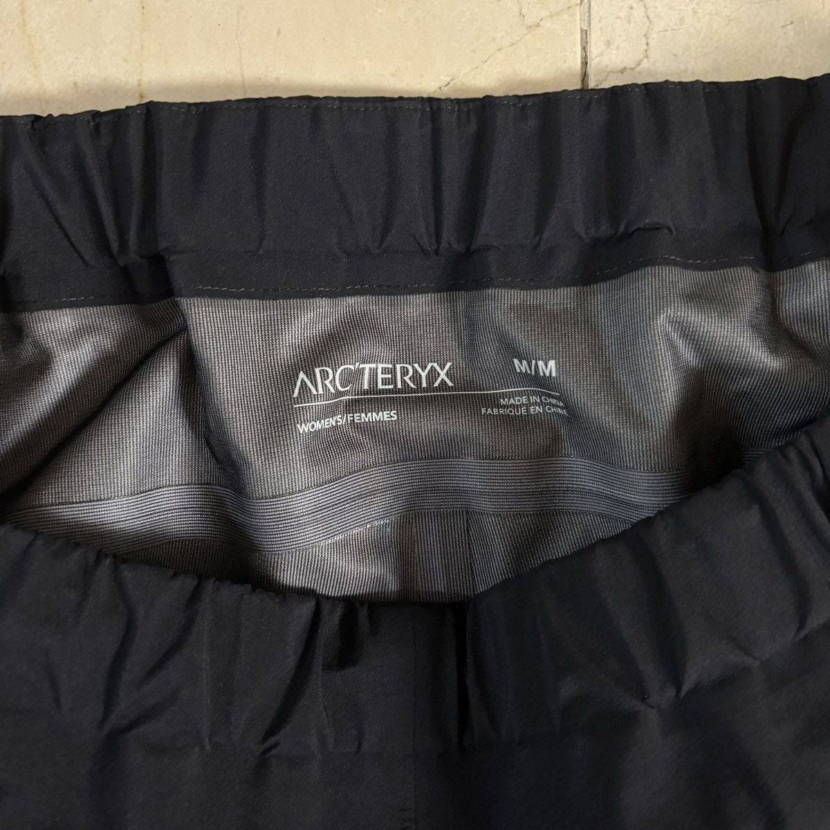 Arc'teryx Arc’teryx Beta AR Gore-Tex Pants Black Size M (Fits 30) Size 30" / US 8 / IT 44 - 5 Thumbnail
