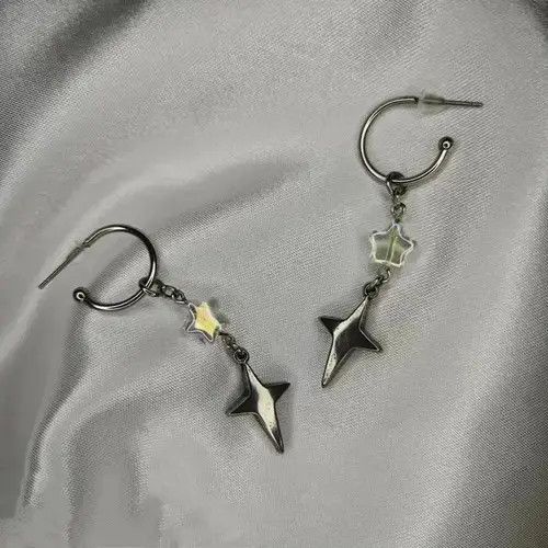 Jewelry 4 Point Star Earring Size ONE SIZE - 1 Thumbnail