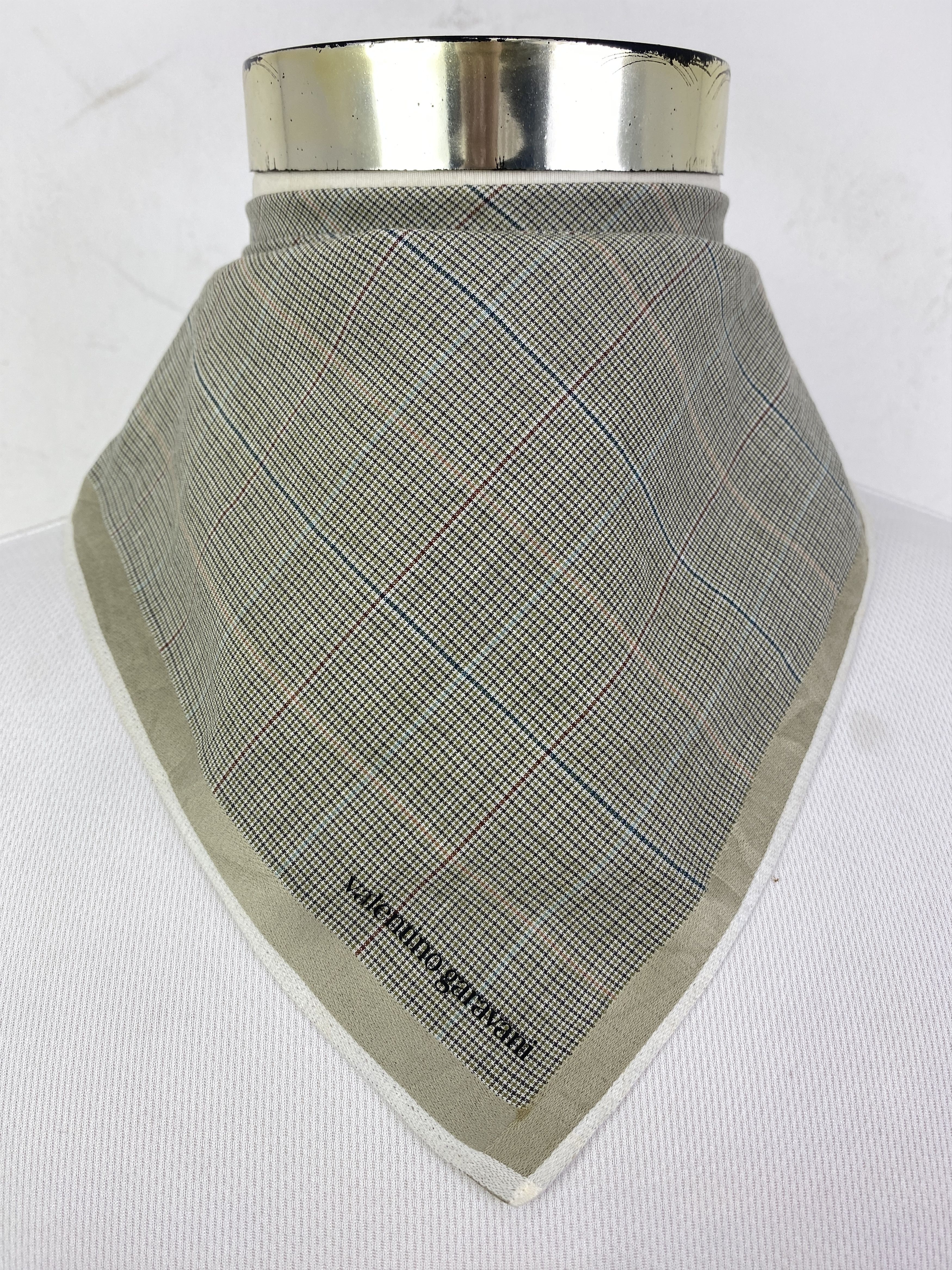 Valentino Valentino Garavani Handkerchief / Neckerchief HKC0922 Size ONE SIZE - 1 Thumbnail