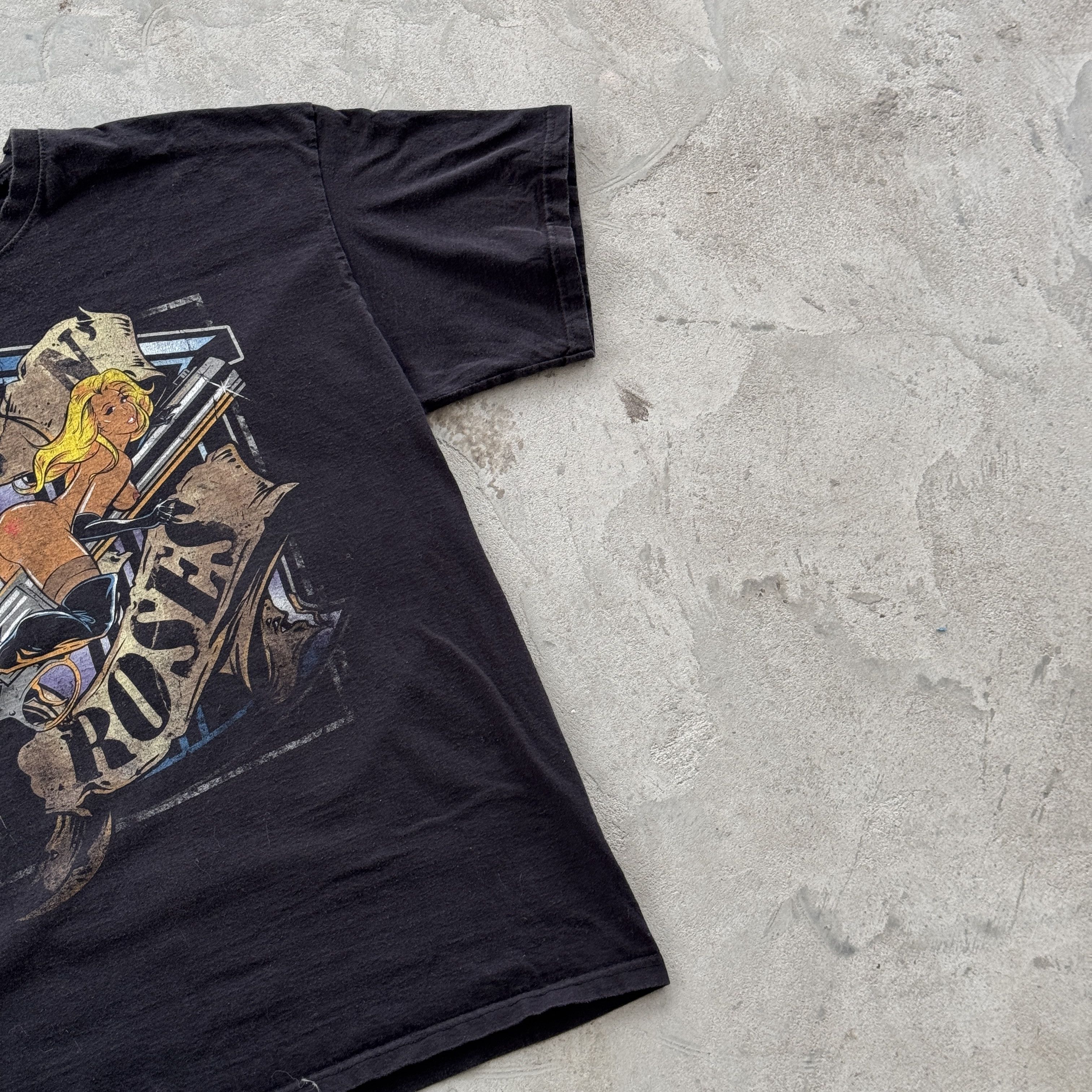 Guns N' Roses Vintage Guns N' Roses 2012 European Tour Tee Shirt XL Size US XL / EU 56 / 4 - 3 Thumbnail