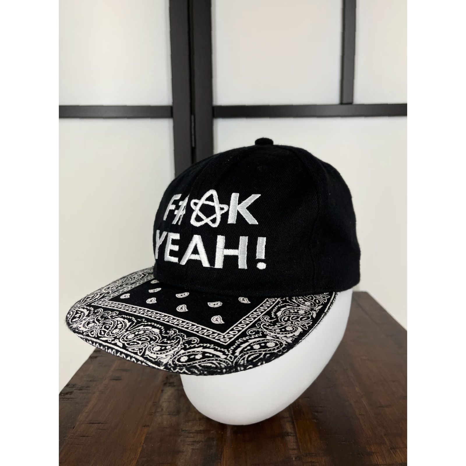 Vintage Unbranded Hat Cap Snap Back Adult One Size Black Embroidered Paisley Polyester Size ONE SIZE - 4 Thumbnail