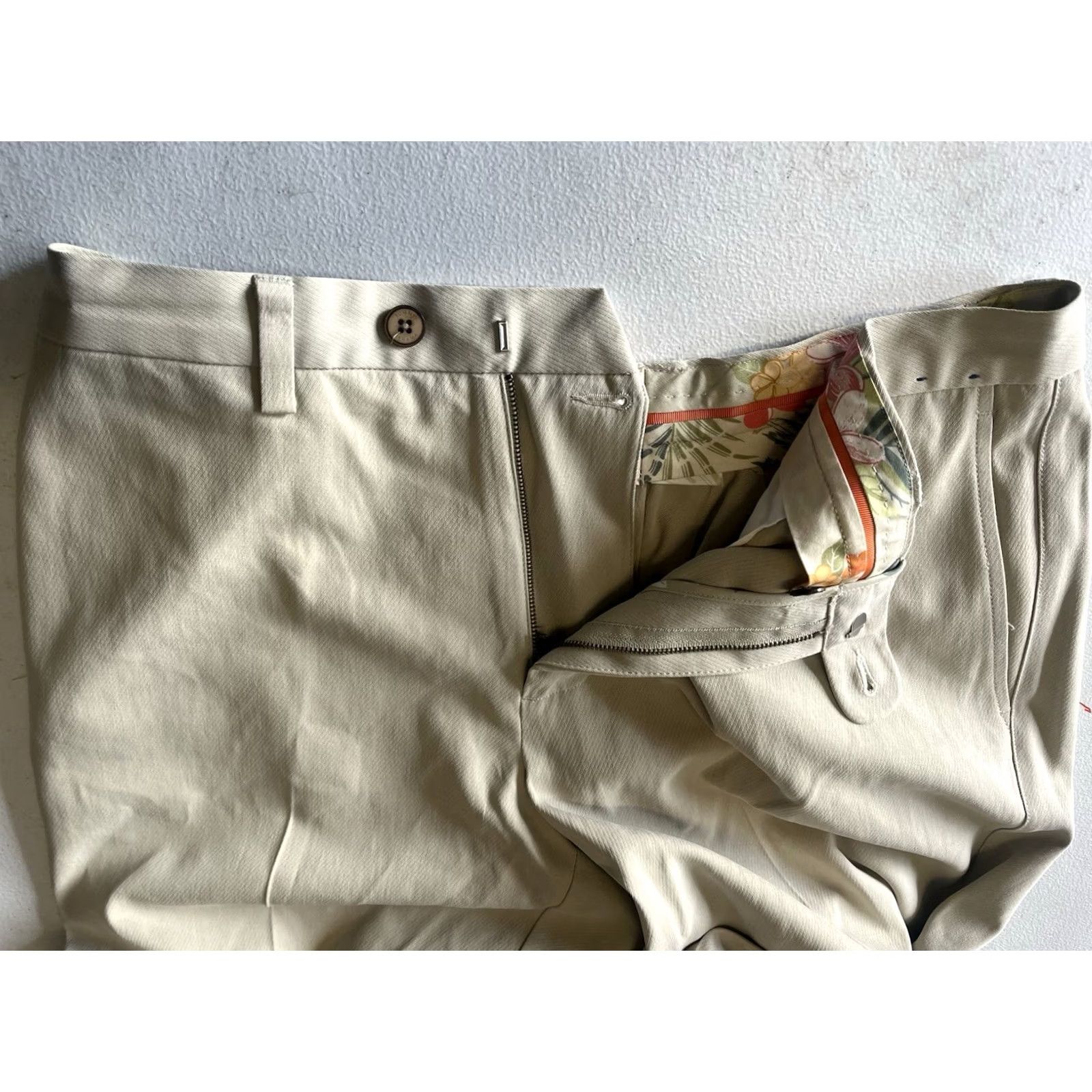 Vintage Tommy Bahama Silk Blend Khaki Pants Men’s Slacks Beige 36x30 Workwear Khakis Mens China Silk Blend Trousers Regular Size 36 X 30 Size US 36 / EU 52 - 6 Thumbnail