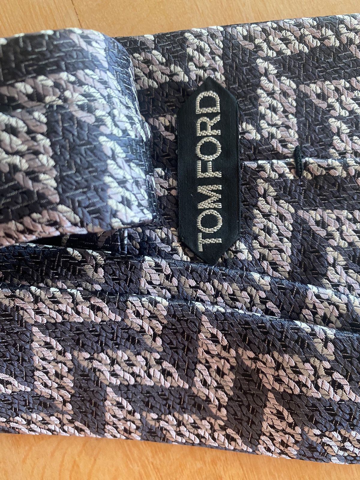 Tom Ford Tom Ford silver necktie nwot Size ONE SIZE - 11 Thumbnail