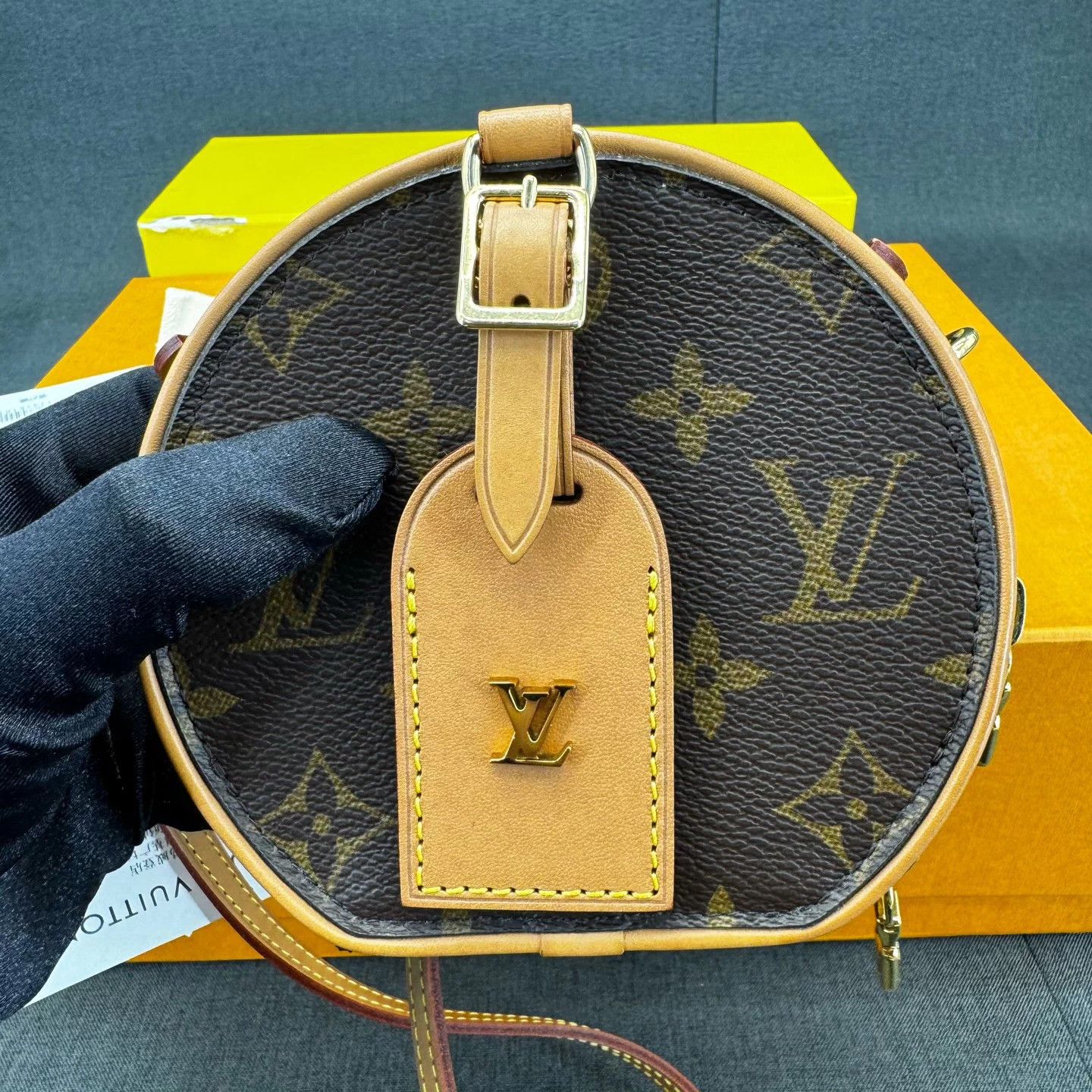 Louis Vuitton LV Monogram Boite Chapeau Mini Hard 2021 Purchased Size ONE SIZE - 5 Thumbnail