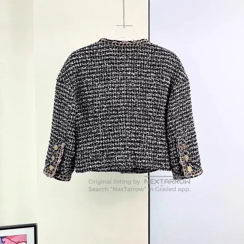 Chanel Chanel 21A Castle Series Black and White Tweed Pink Leathe Size XXS / US 00 / IT 34 - 2 Thumbnail
