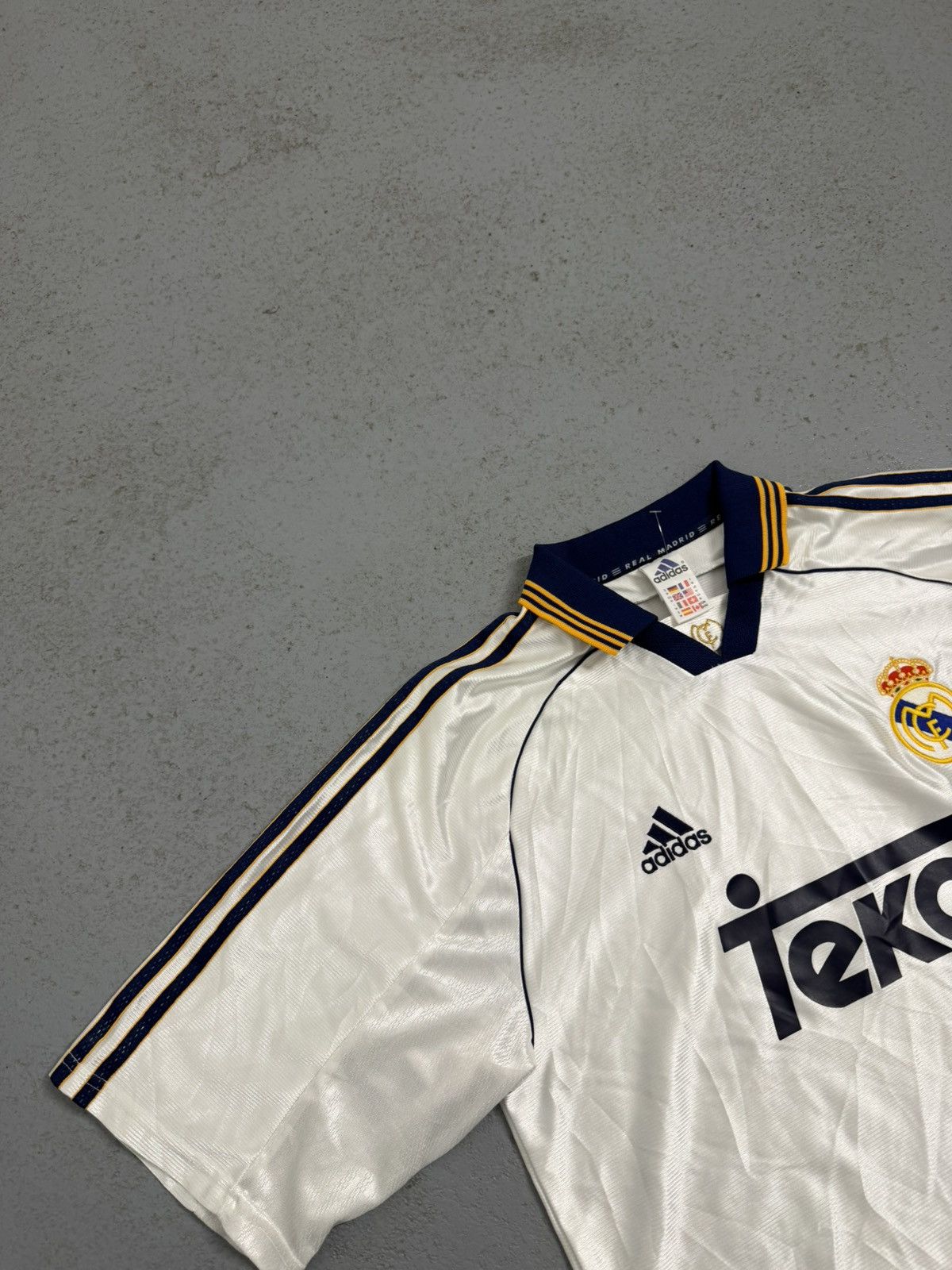 Adidas Vintage 1998/2000 Adidas Real Madrid Soccer Jersey Size US M / EU 48-50 / 2 - 7 Thumbnail