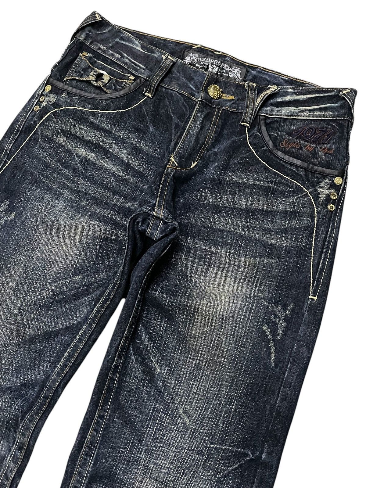 GOSTAR DE FUGA Red Pepper Japan Embellish Feather Wings Gothic Loose Jeans Size US 31 - 3 Thumbnail
