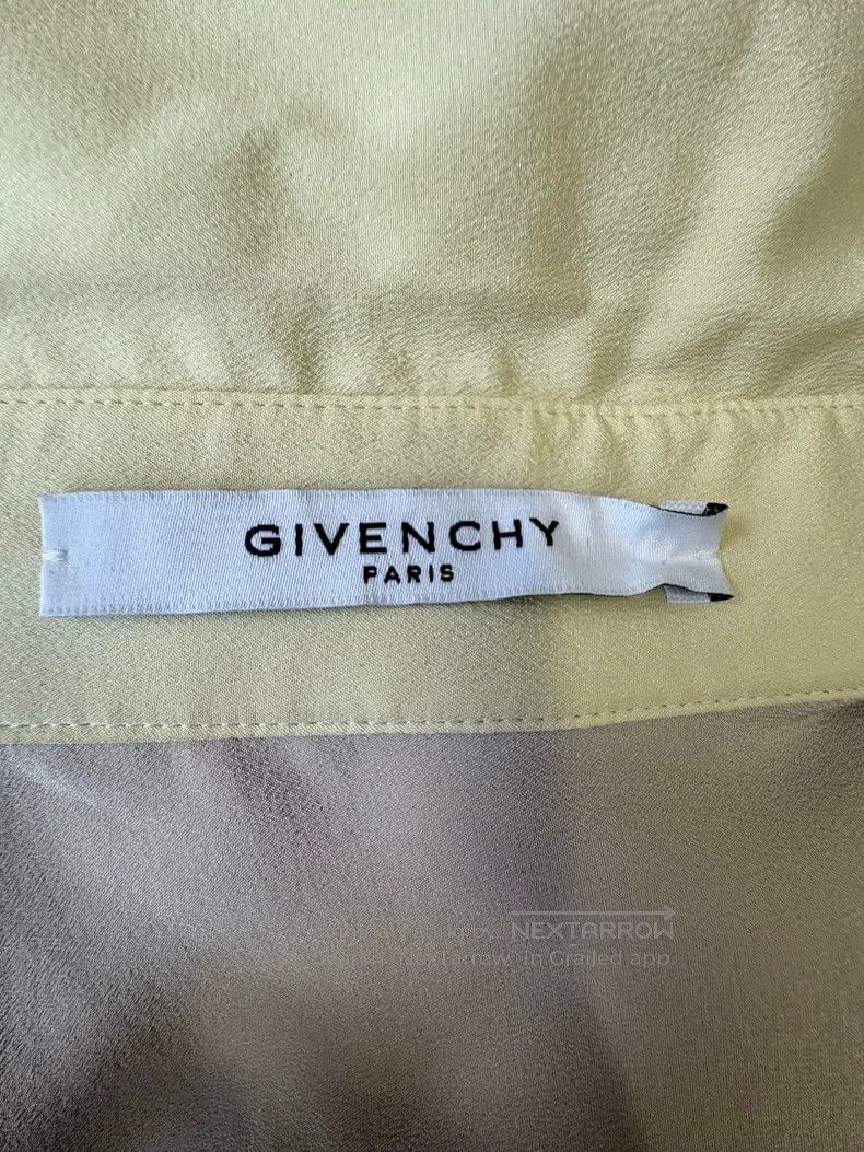 Givenchy Givenchy 100% pure mulberry silk - yellow and blue color b Size US L / EU 52-54 / 3 - 5 Thumbnail