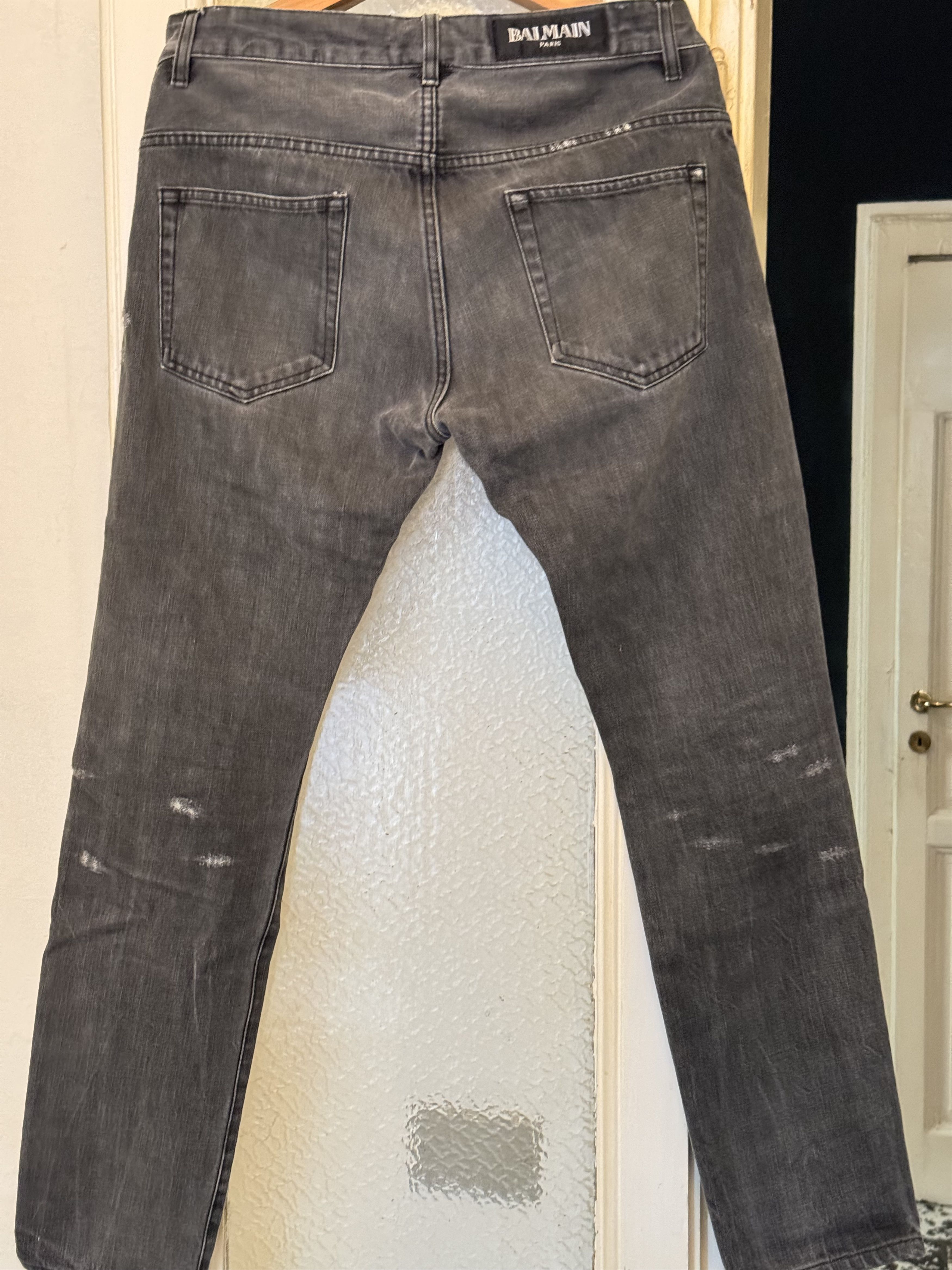 Balmain DARK GRAY DENIM DISTRESSED JEANS Size US 30 / EU 46 - 2 Thumbnail