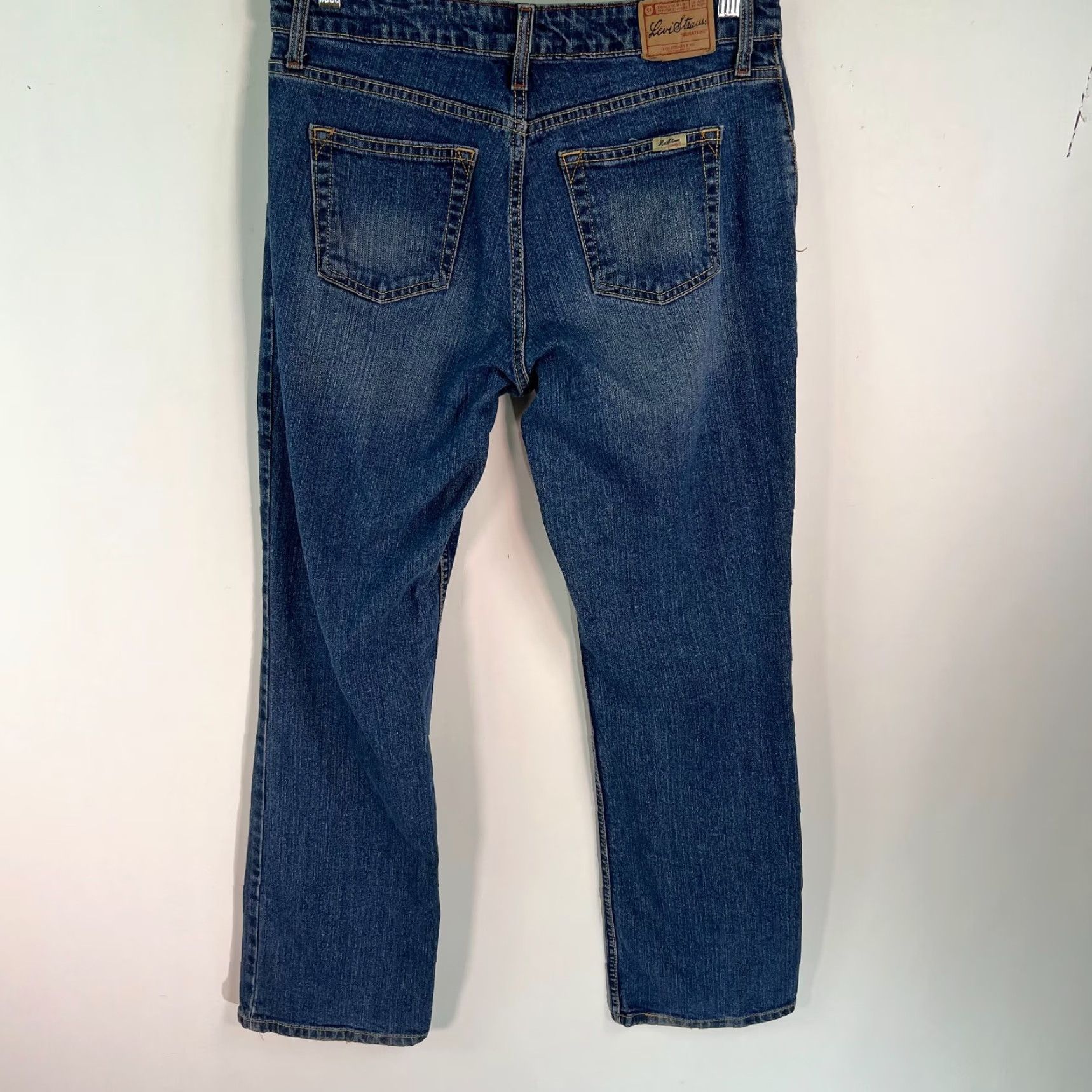 Levi's Levi's Womens Jeans Mid Rise Bootcut Blue 12 Regular 32in Inseam 5-Pocket Denim Pants Straight Size 34" / US 12 / IT 48 - 2 Thumbnail