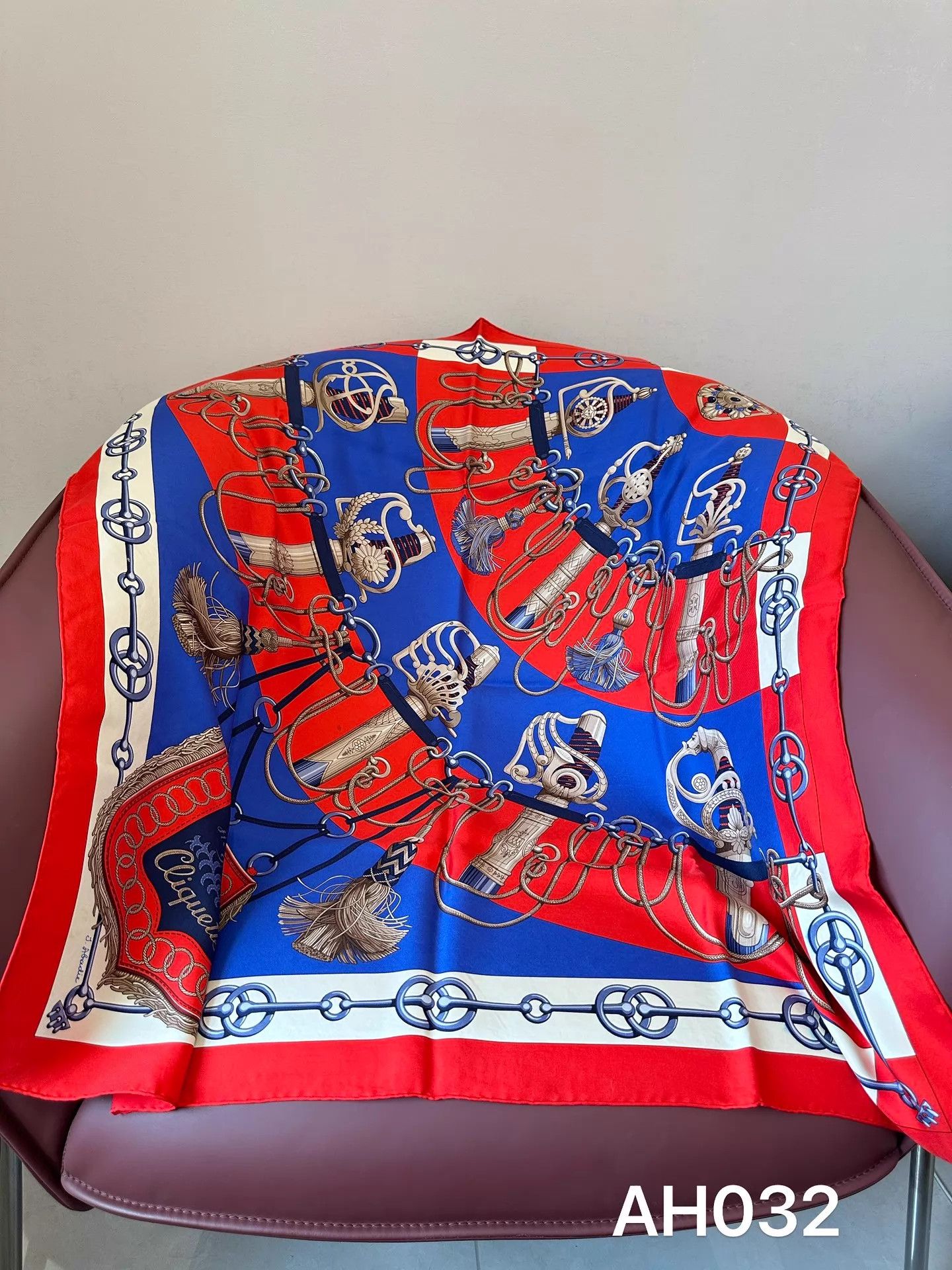 Hermes Hermès 90x90 Scarf Unused Boxed AH032 Size ONE SIZE - 1 Thumbnail
