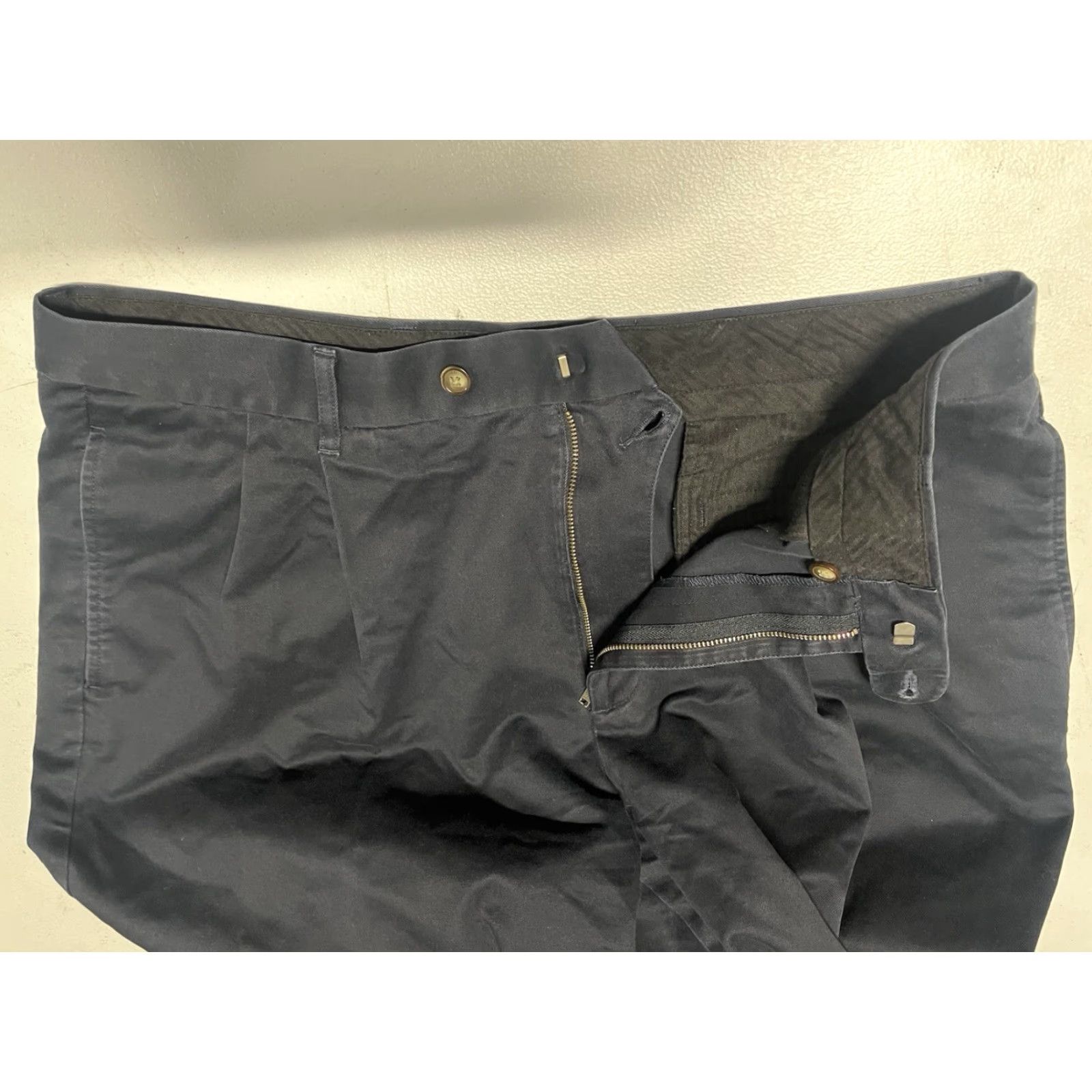 Vintage Gary Player Pants Dress Regular 38 x 30 Black Cotton Twill Pleated Men's Straight Inseam 30 Pants Men Size US 38 / EU 54 - 7 Thumbnail