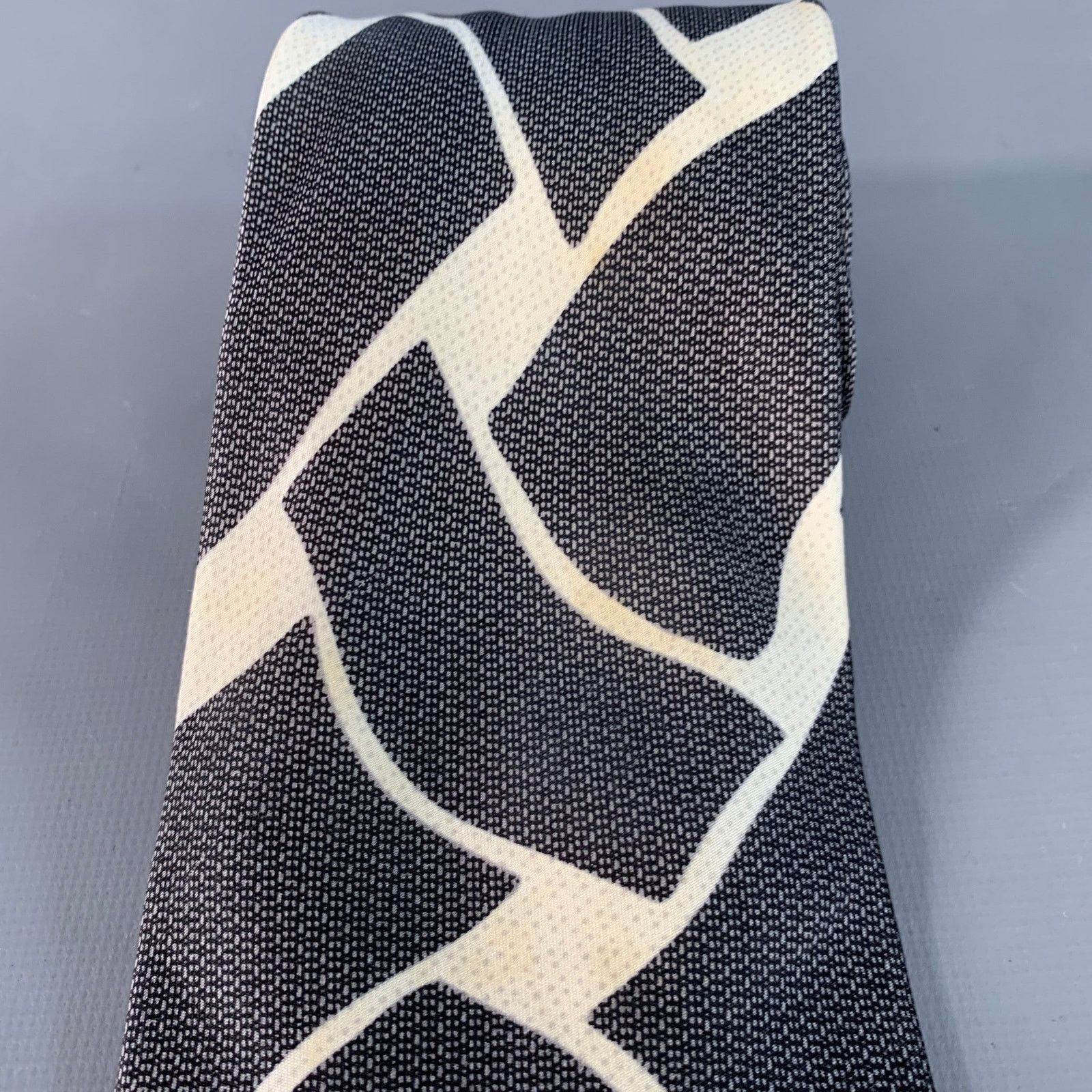 Giorgio Armani GIORGIO ARMANI One Size Black White Abstract Silk Tie Size ONE SIZE - 3 Thumbnail