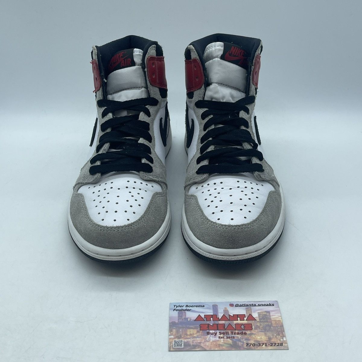 Jordan Brand Air Jordan 1 high smoke grey Size US 7.5 / EU 40-41 - 2 Thumbnail