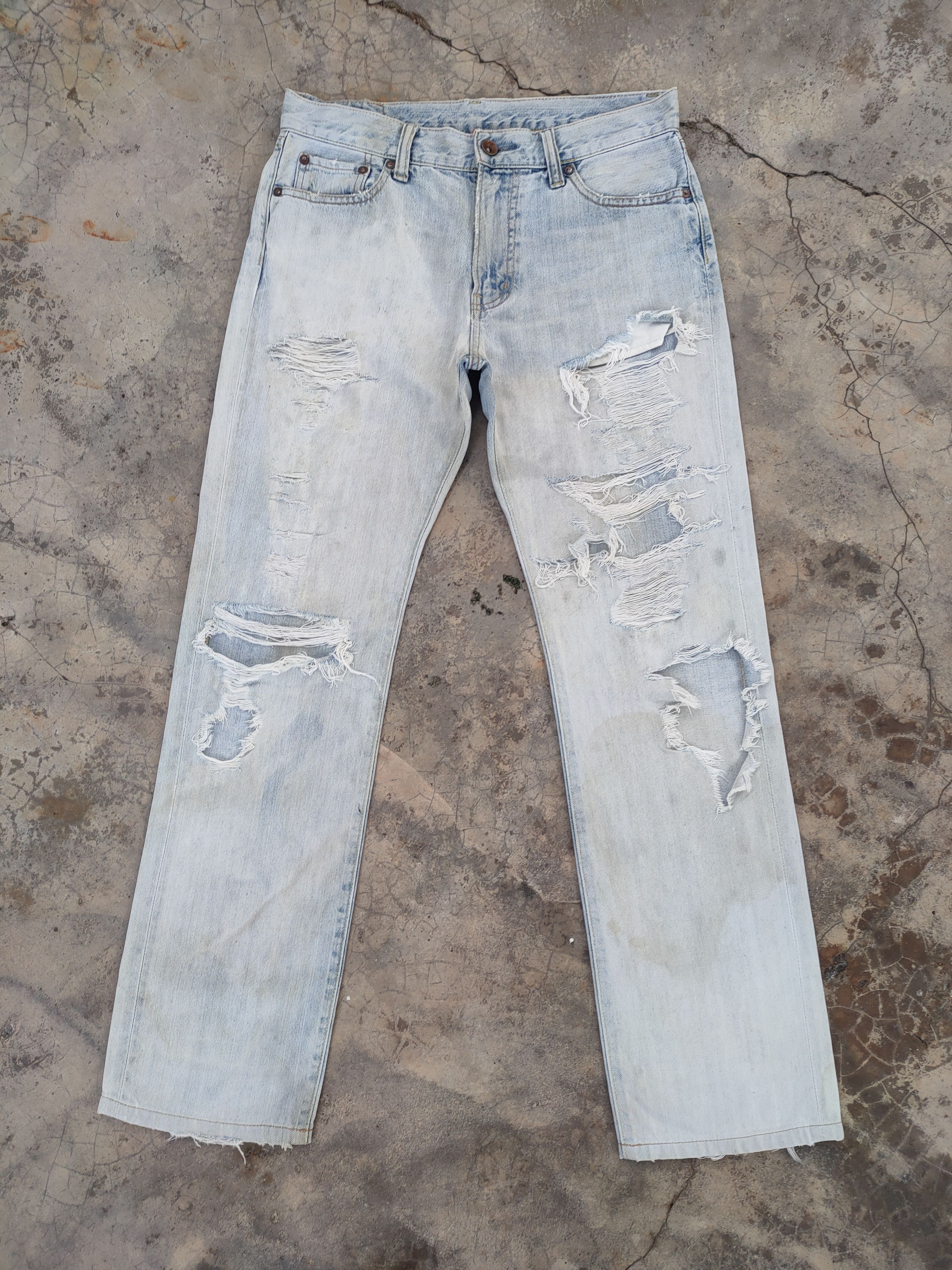 Japanese Brand Vintage japanese ripped faded MUD WASHED jeans denim pants Size US 34 / EU 50 - 1 Thumbnail