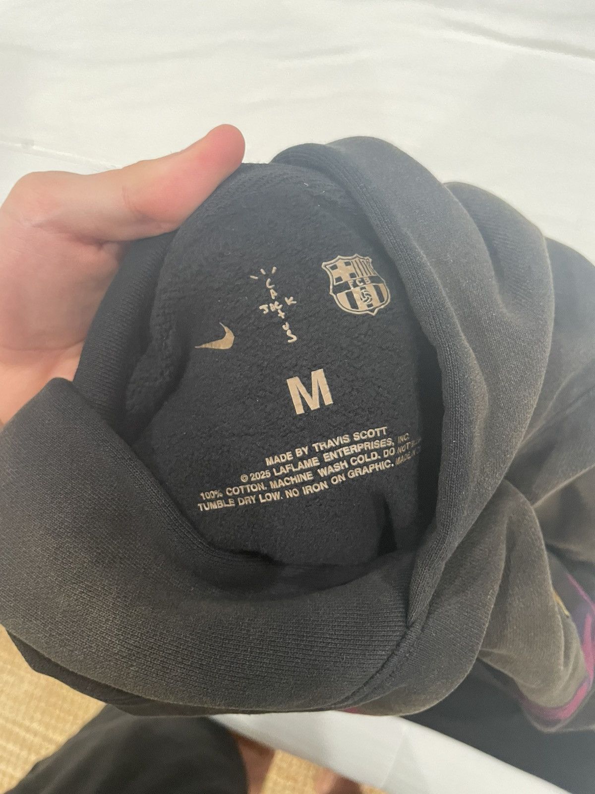 Travis Scott CJ X NIKE X FCB Spray Logo Hoodie Size US M / EU 48-50 / 2 - 5 Thumbnail