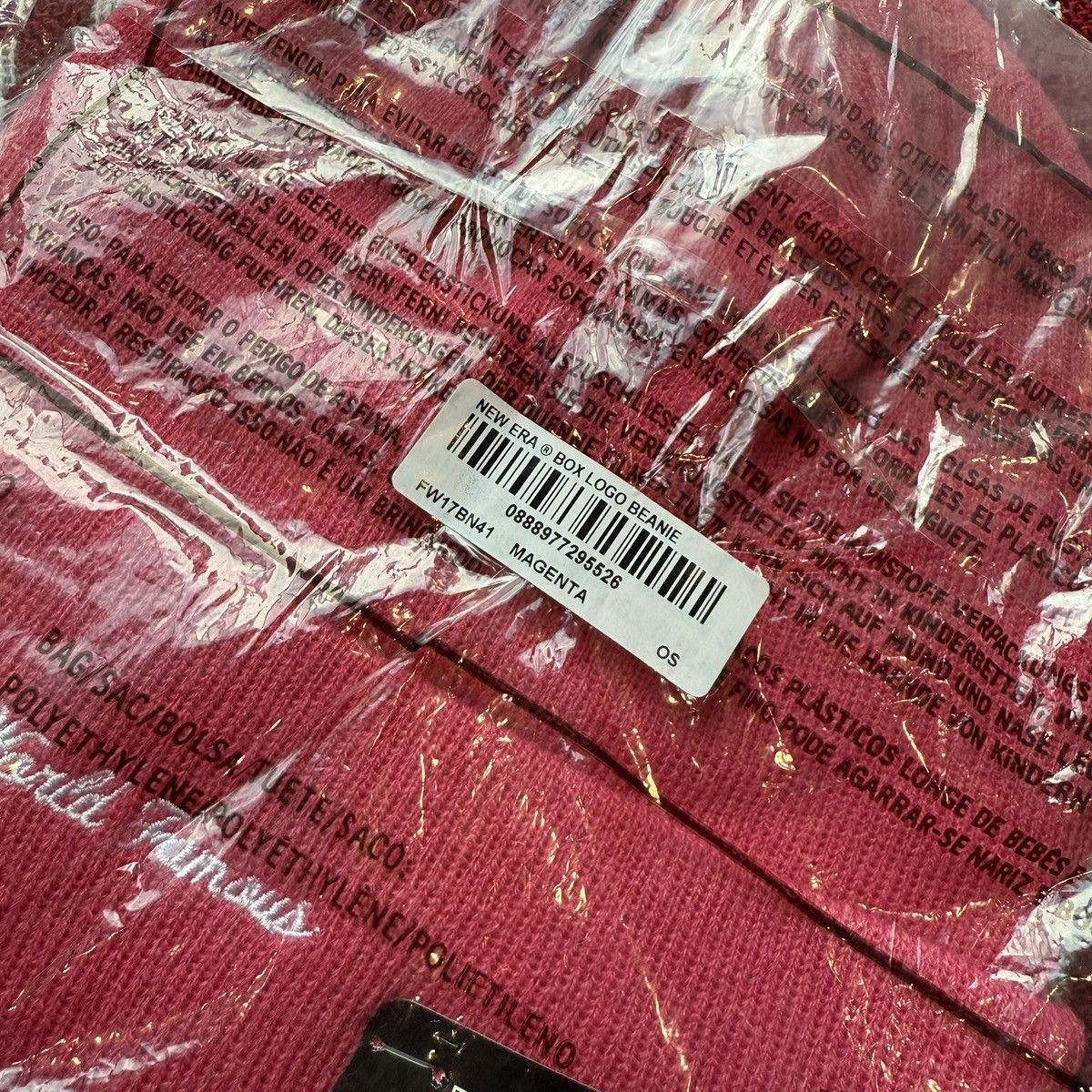 New Era × Supreme FW17 Supreme New Era Box Logo Beanie Magenta Size ONE SIZE - 10 Thumbnail