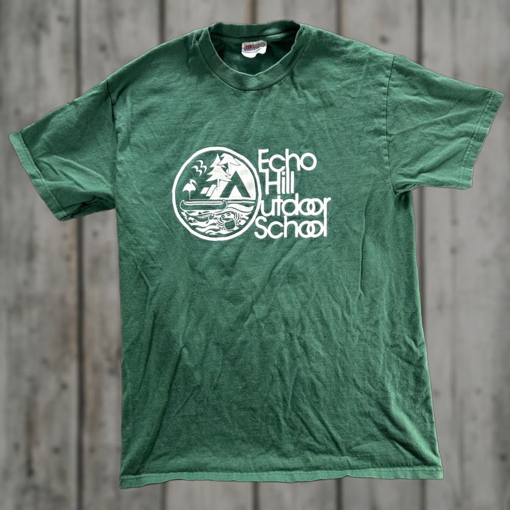 Hanes Echo Hill Outdoor School Shirt Mens Medium Green Graphic Tee Camping Nature Size US M / EU 48-50 / 2 - 1 Thumbnail