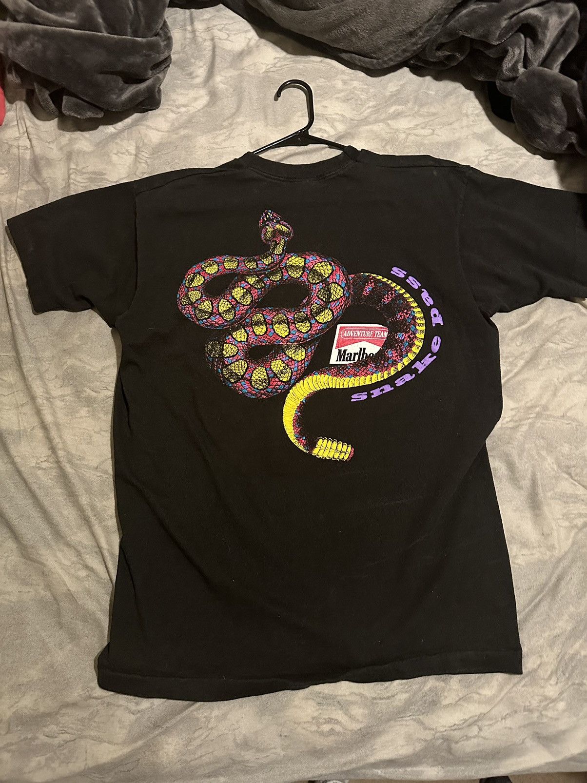 image of Vintage 90's Marlboro Snakes T-Shirt in Black, Men's (Size XL)