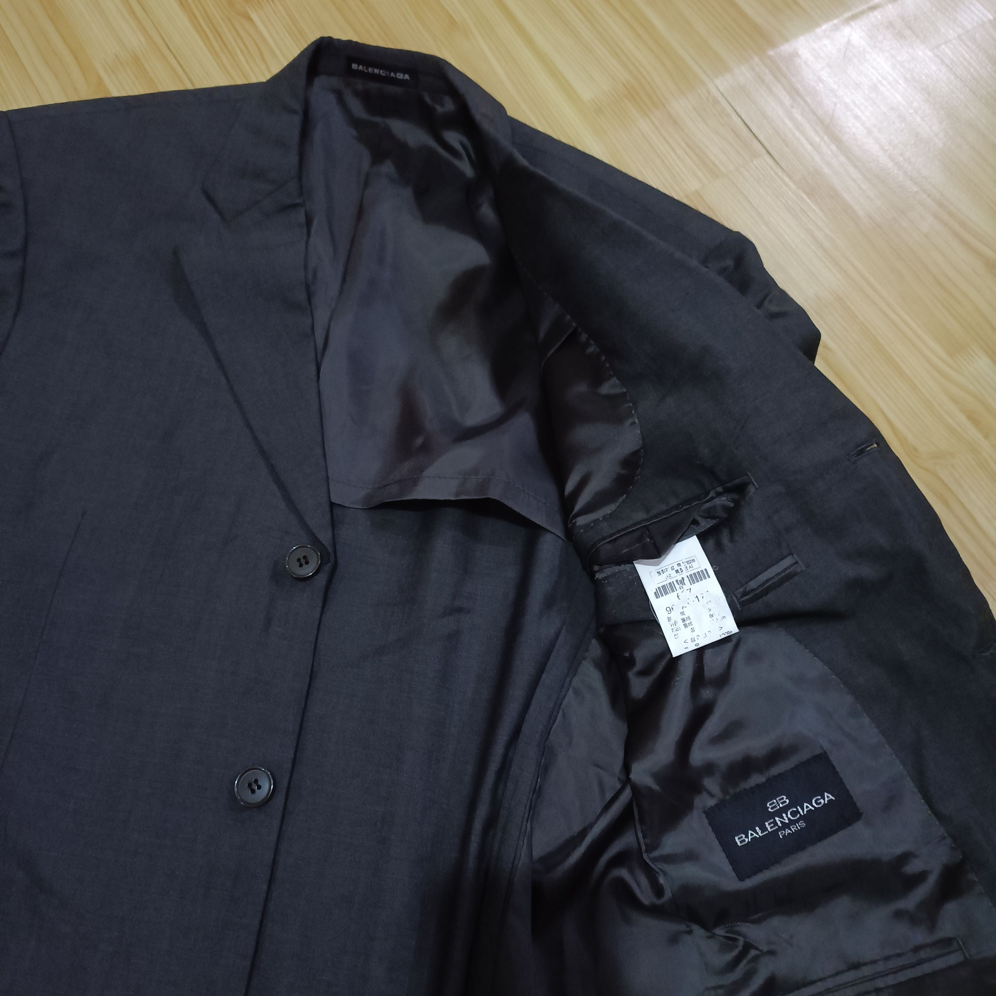 Balenciaga Balenciaga 3 Button suit Blazer Jacket Size US L / EU 52-54 / 3 - 6 Thumbnail