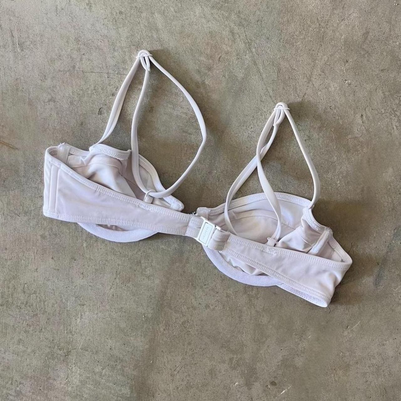 Aritzia Aritzia Babaton White Bikini Top XS Size XS / US 0-2 / IT 36-38 - 2 Thumbnail