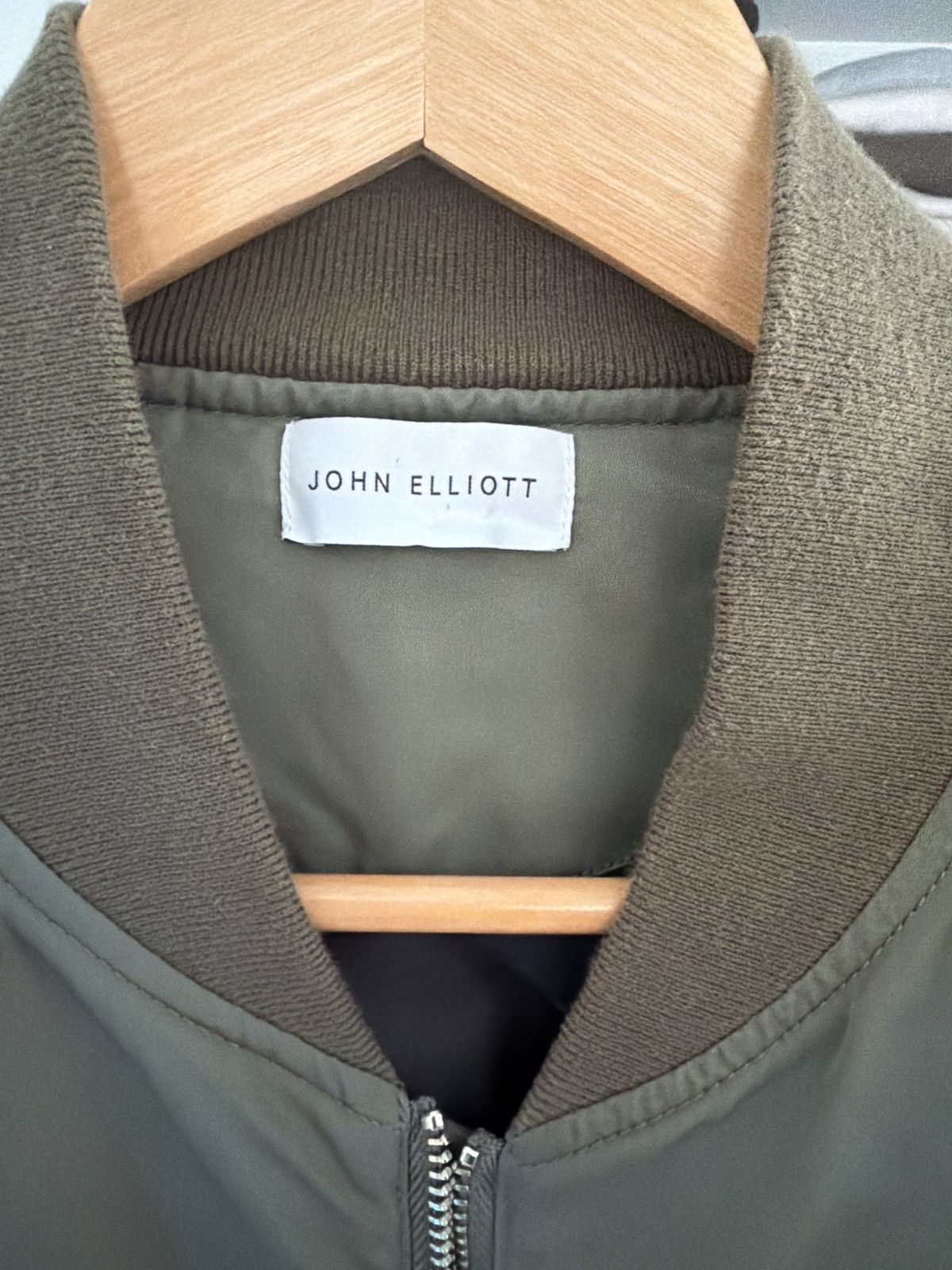 John Elliott John Elliot Olive Bomber Size 4 Size US XL / EU 56 / 4 - 2 Thumbnail