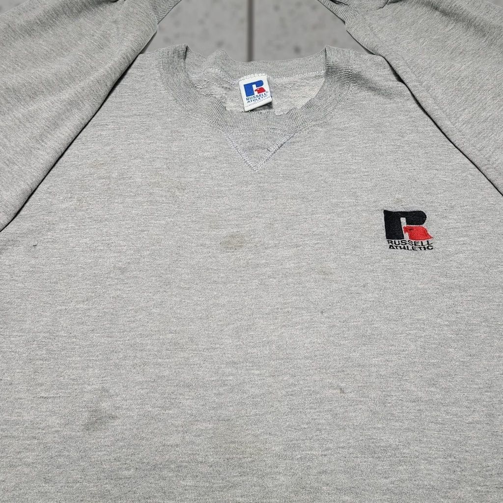 Russell Athletic VINTAGE Russell Athletic Sweatshirt Men 2XL Grey Crewneck Made In USA Sweatshirt Regular Crew Neck Mens USA 90s Logo Embroidered Distressed Used Size US XXL / EU 58 / 5 - 1 Thumbnail