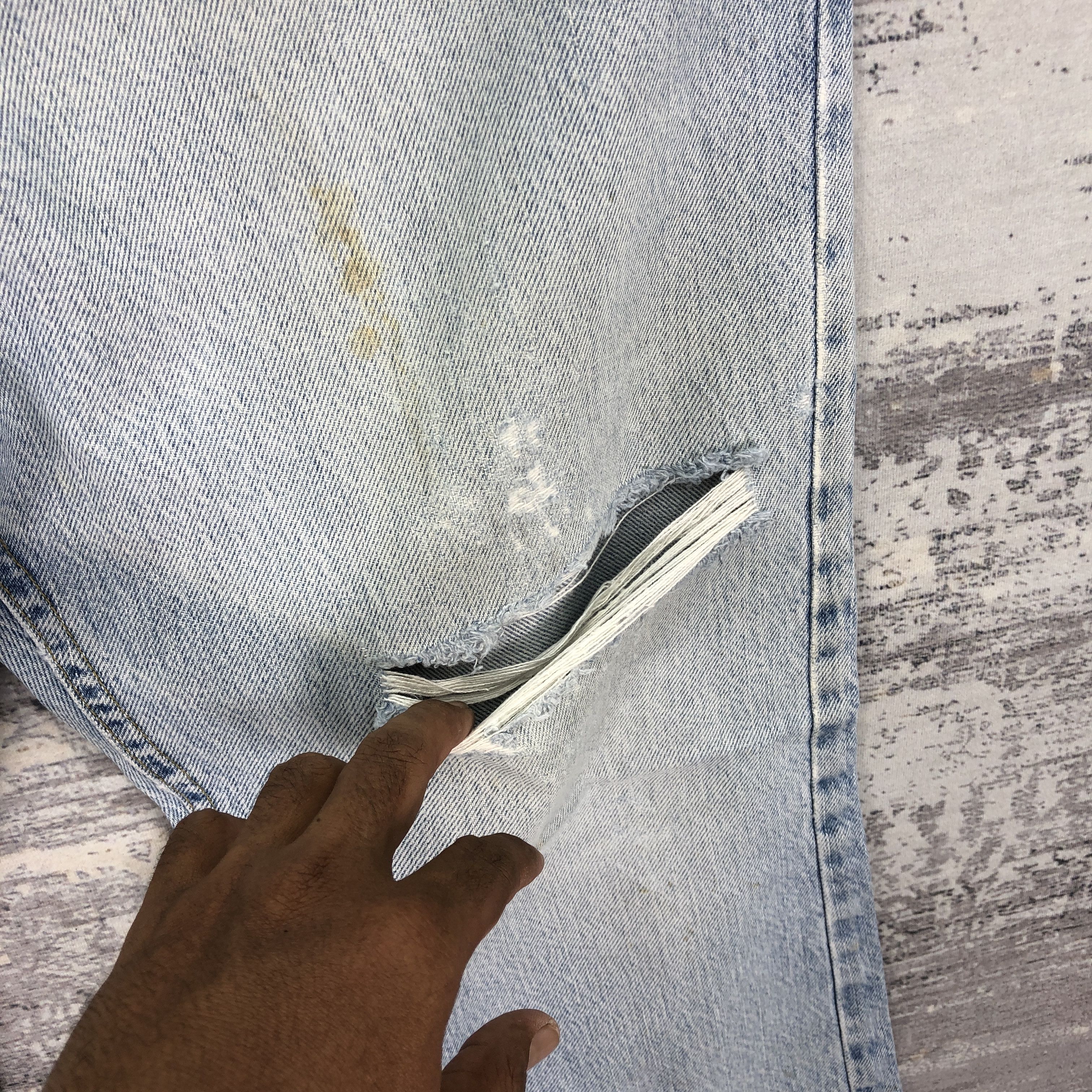 Lee Vintage 80s Distressed Lee Light Wash Jeans Lee Faded Denim Size US 34 / EU 50 - 7 Thumbnail