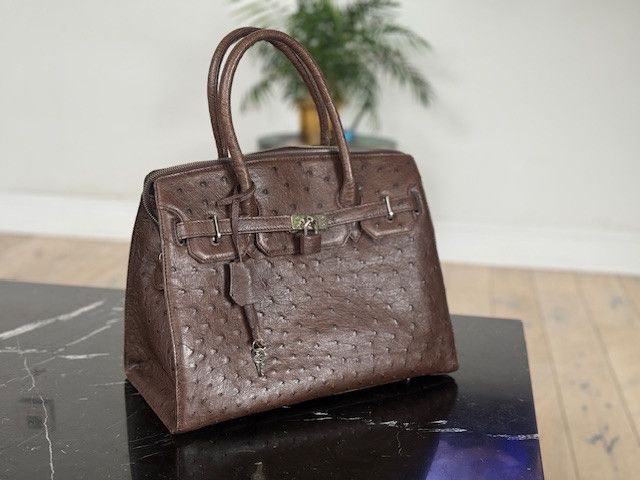Other Genuine Full-Point Ostrich Leather Handbag– Made in Japan Size ONE SIZE - 1 Thumbnail
