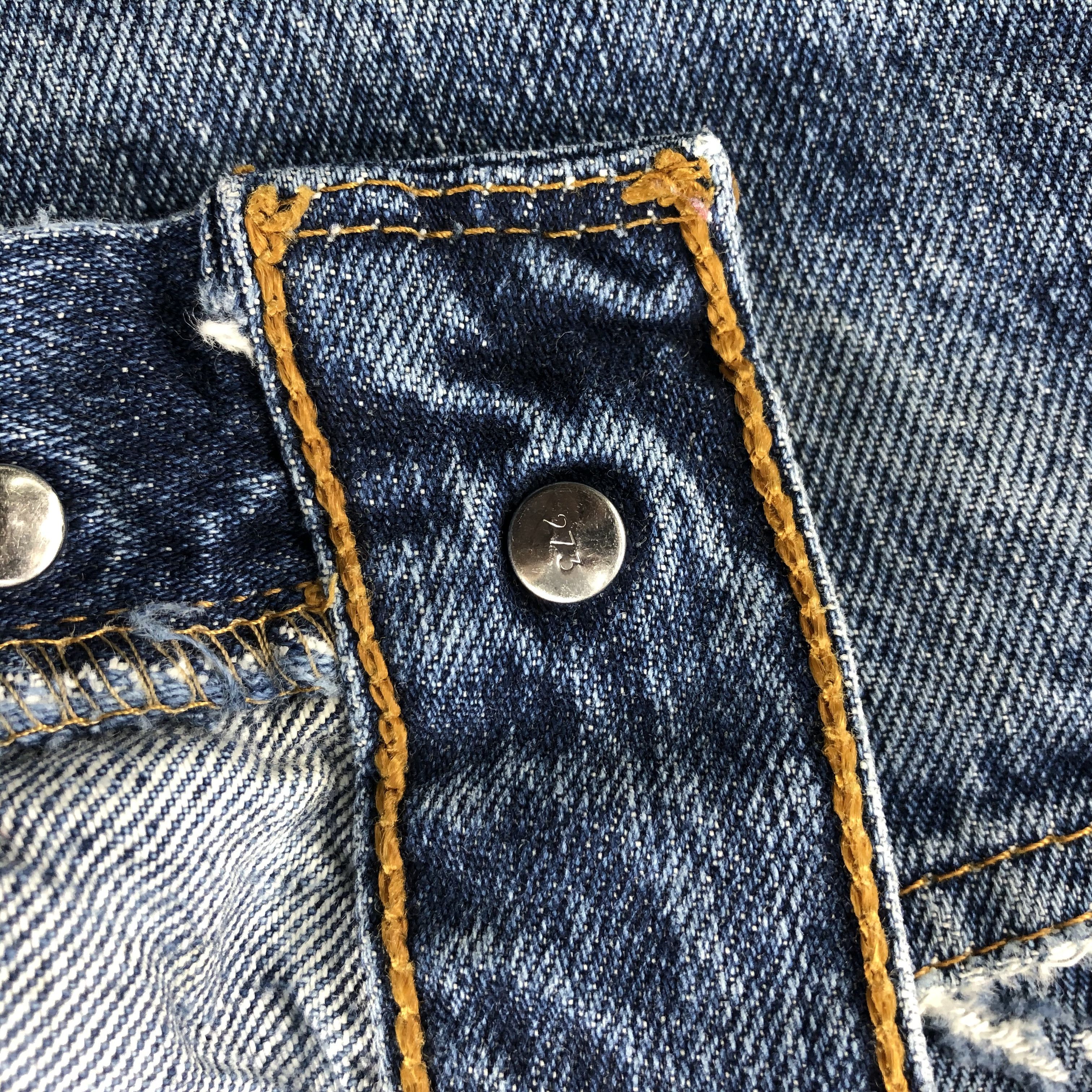 Levi's Vintage 90s Levis Jeans Lot 501-JM964 Size US 31 - 9 Thumbnail