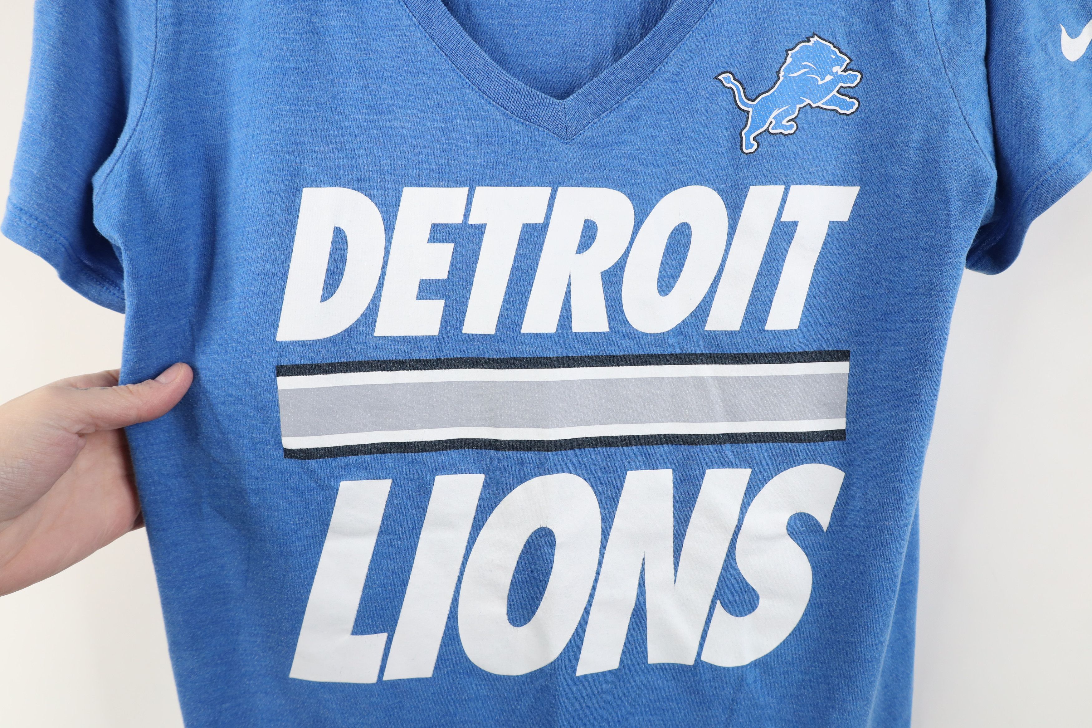 Nike Nike Athletic Cut Detroit Lions Football V-Neck T-Shirt Blue Size L / US 10 / IT 46 - 4 Thumbnail