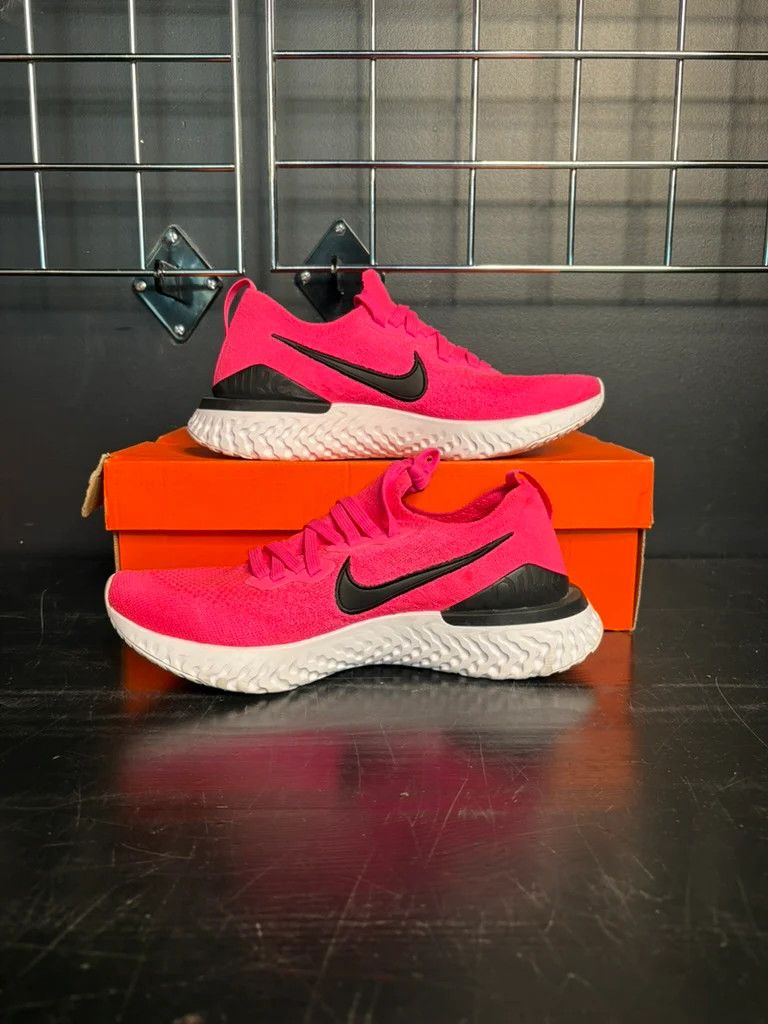 Nike Nike Epic "React" Flyknit 2 Running Shoe (Pink) (WMNS) **PRE-OWNED** - Size 9 Size US 9 / IT 39 - 2 Thumbnail