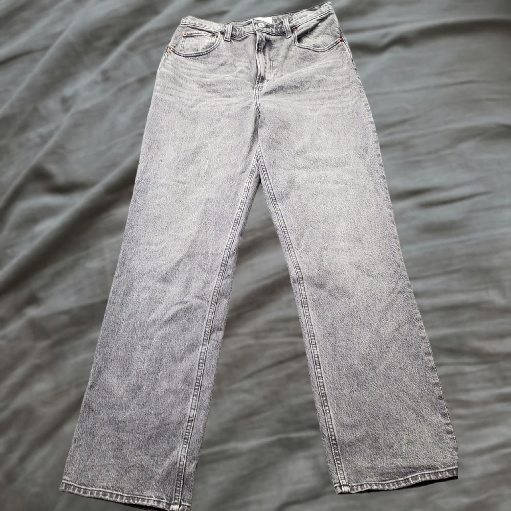 Abercrombie & Fitch Abercrombie & Fitch The 90s Straight Jeans Womens Size 6 Gray Denim Ultra High Rise Jeans Size 28" / US 6 / IT 42 - 1 Thumbnail